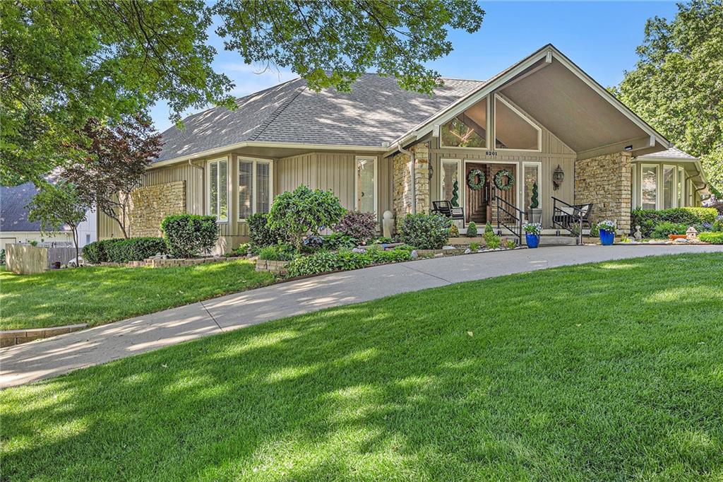 Overland Park, Kansas, 66212, United States, 4 Bedrooms Bedrooms, ,6 BathroomsBathrooms,Residential,For Sale,1827780