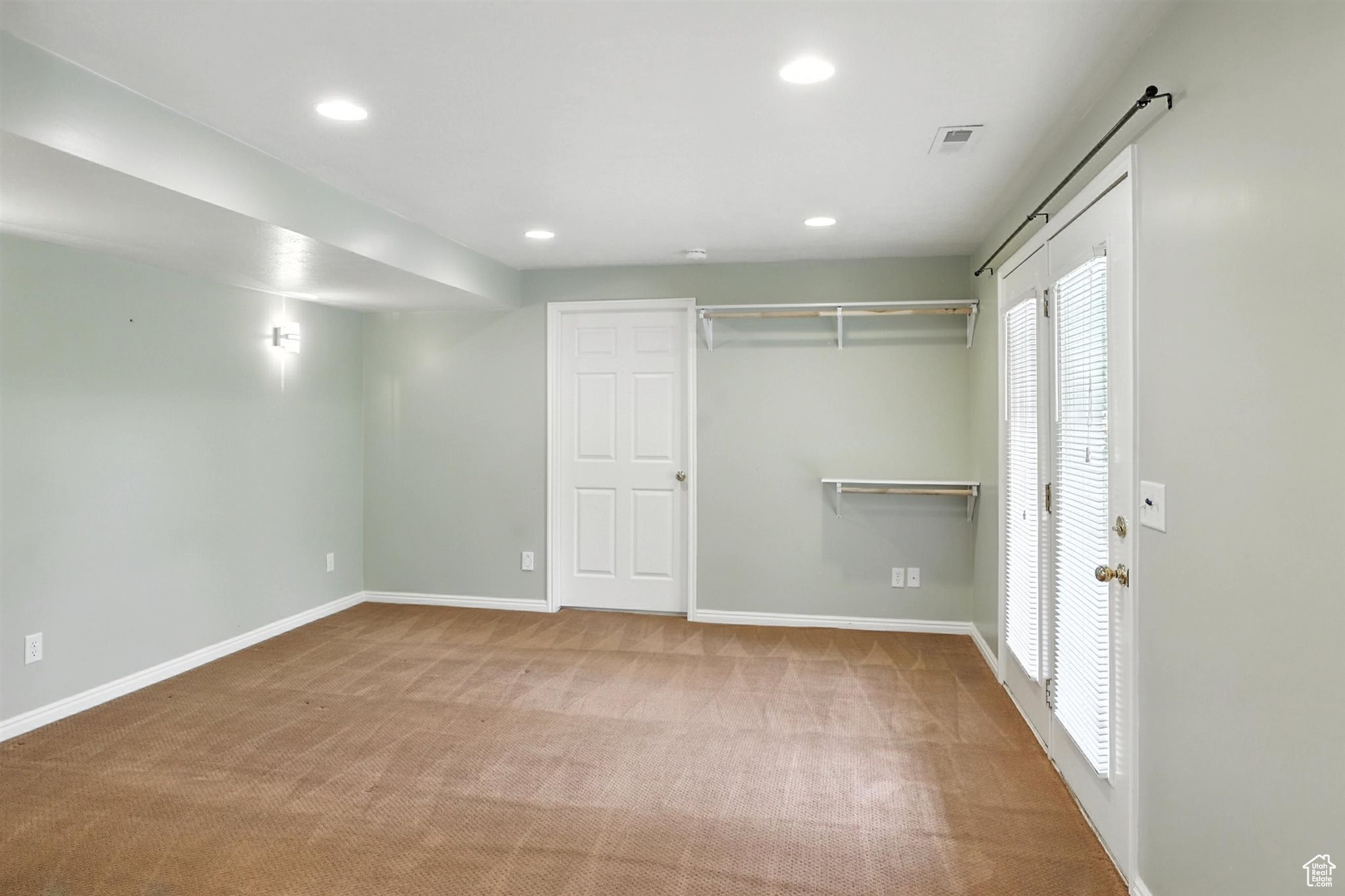 Bountiful, Utah, 84010, United States, 5 Bedrooms Bedrooms, ,4 BathroomsBathrooms,Residential,For Sale,1926219