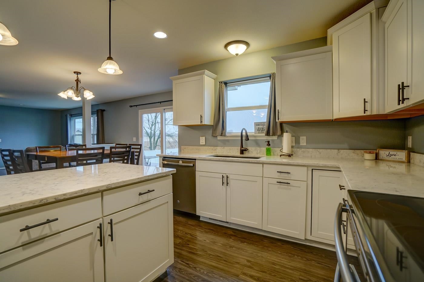 Fort Atkinson, Wisconsin, 53538, United States, 3 Bedrooms Bedrooms, ,4 BathroomsBathrooms,Residential,For Sale,1977213