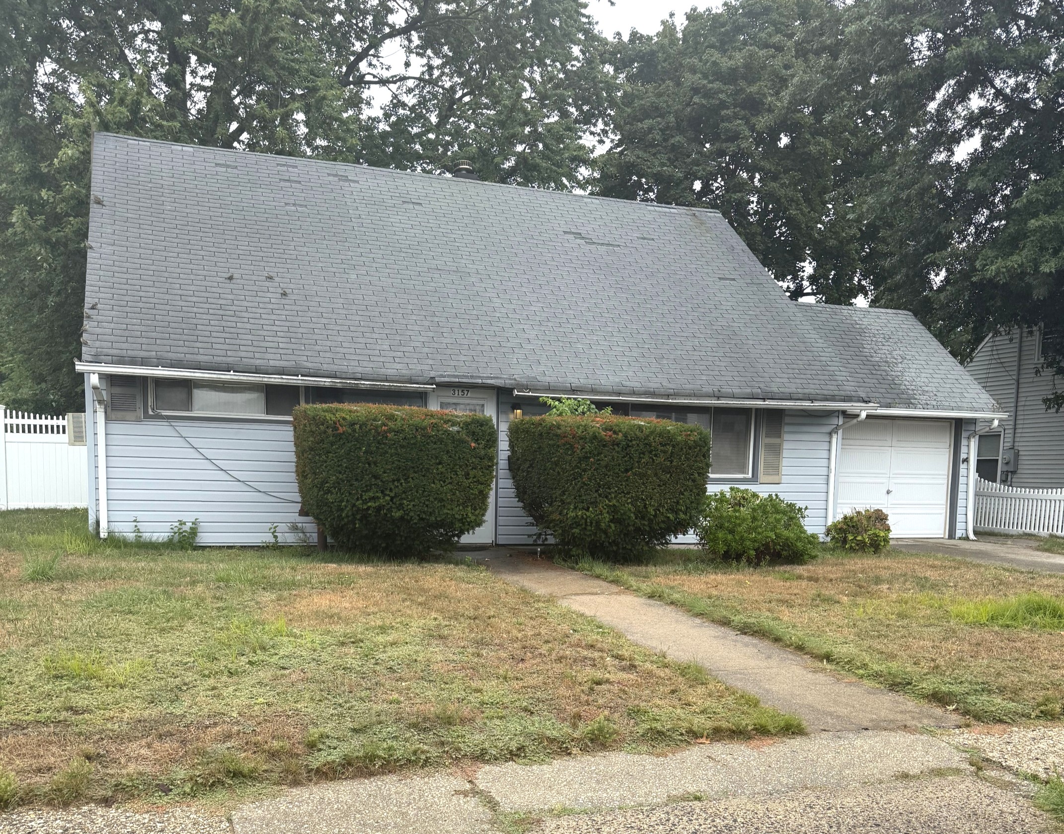 Levittown, New York, 11756, United States, 4 Bedrooms Bedrooms, ,2 BathroomsBathrooms,Residential,For Sale,1977720