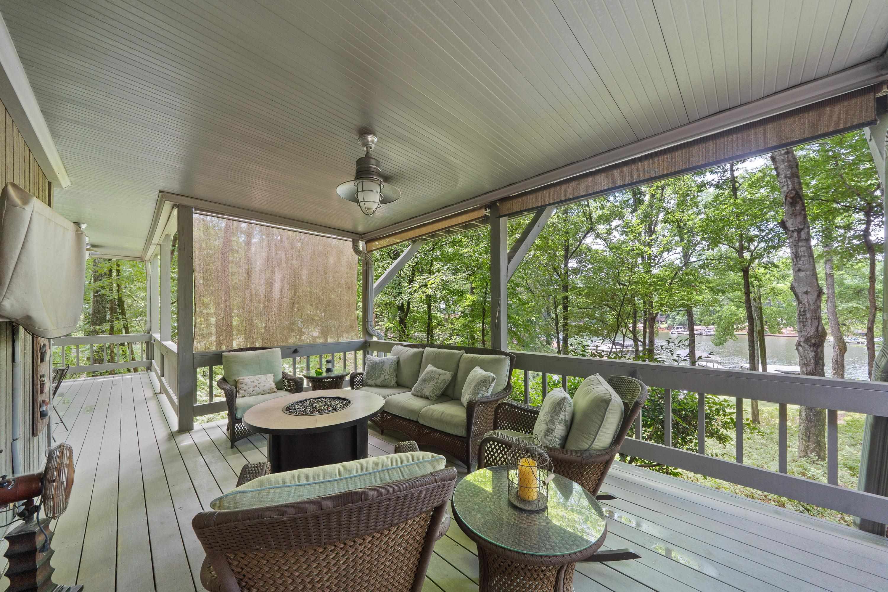 Greensboro, Georgia, 30642, United States, 4 Bedrooms Bedrooms, ,4 BathroomsBathrooms,Residential,For Sale,1849801