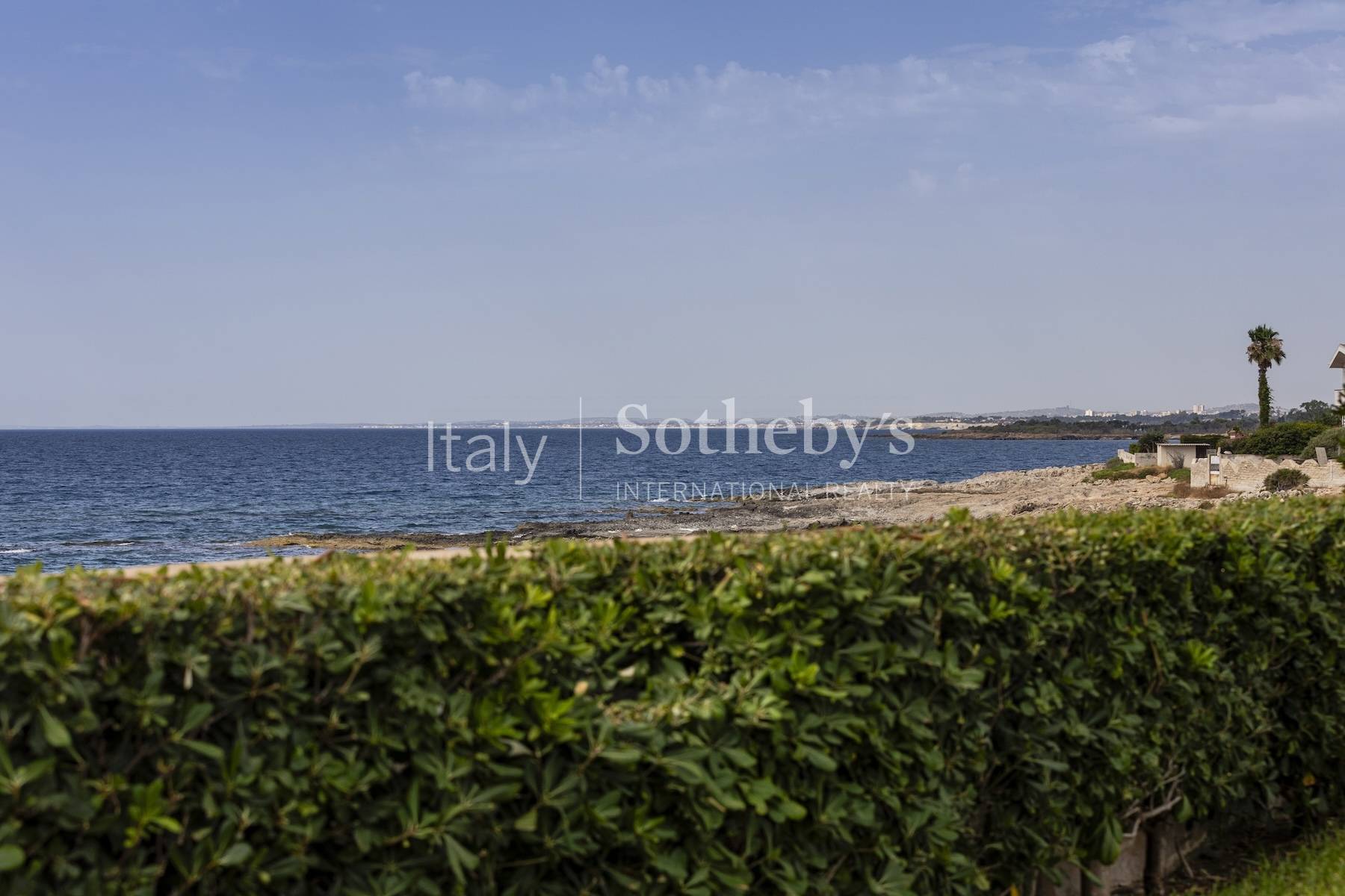  Exclusive villa with direct access to the sea of Fontane Bianche - 物件實景