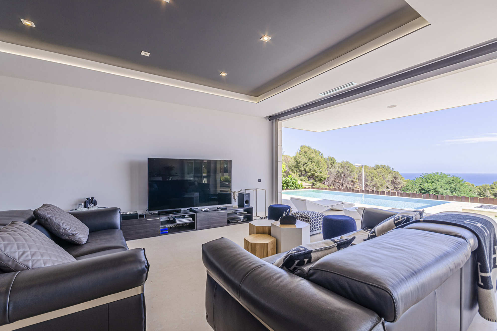  Modern villa with extraordinary ocean, golf and city views - 物件實景