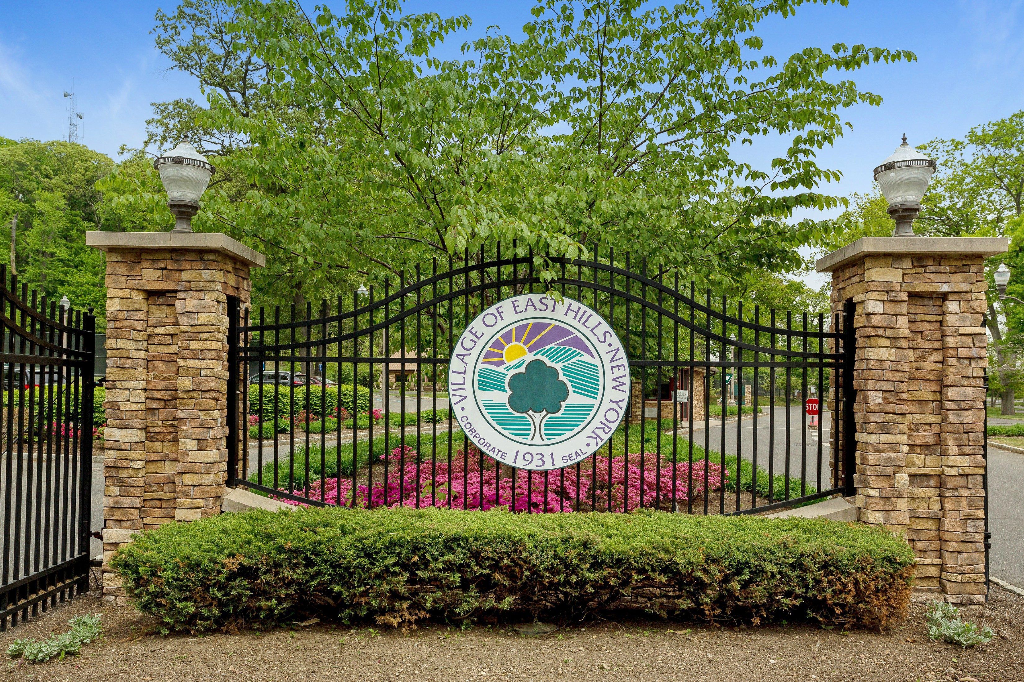  2 Vanad Drive, East Hills, NY 11576 - 物件實景