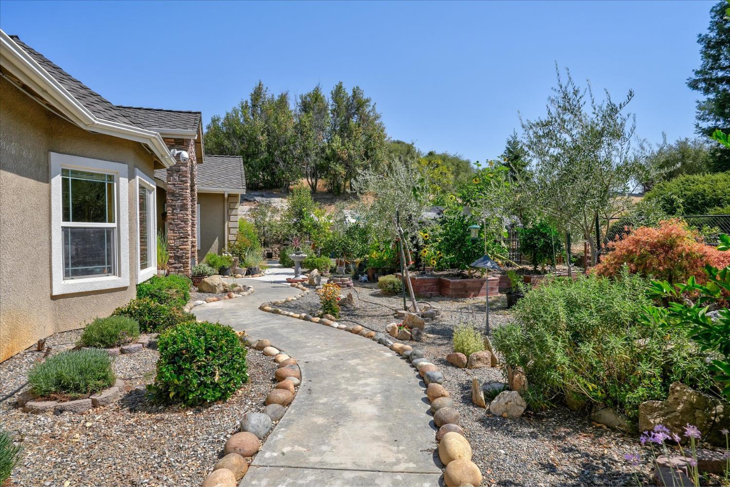 Coarsegold, California, 93614, United States, 4 Bedrooms Bedrooms, ,3 BathroomsBathrooms,Residential,For Sale,1923436