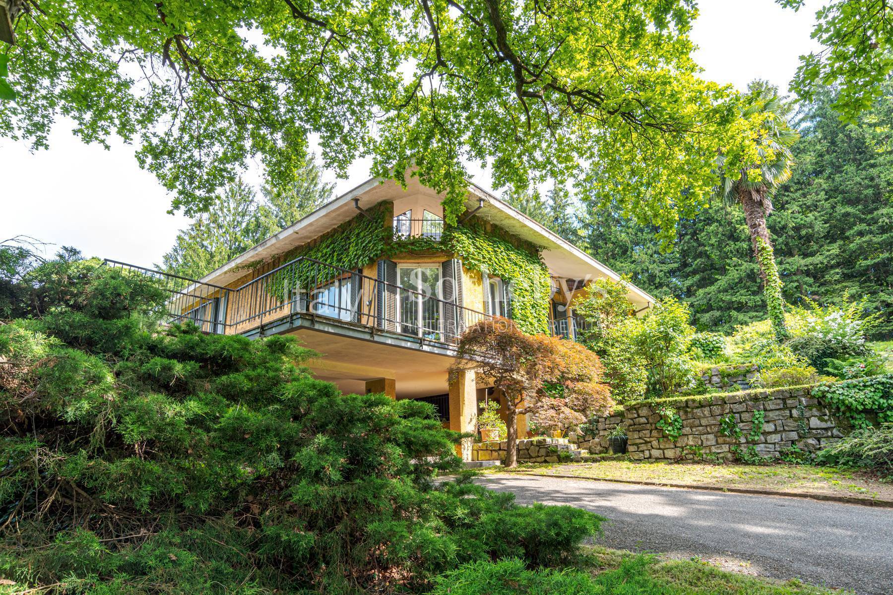  Inviting 1960s villa overlooking Lake Varese - 物件實景