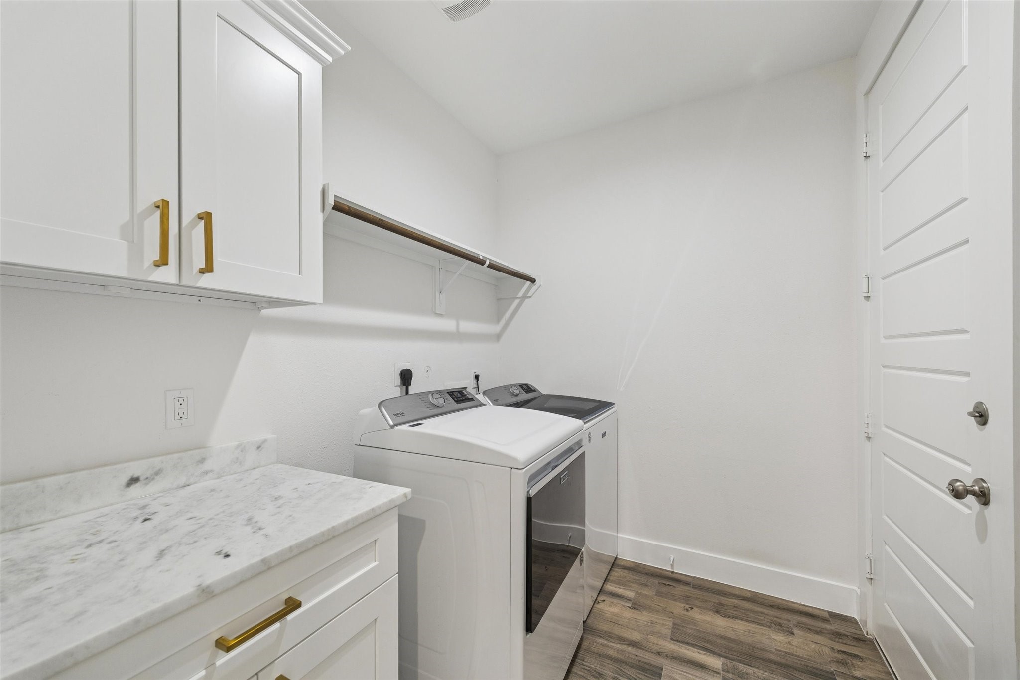  203 Hampton Glen Road - 物件實景