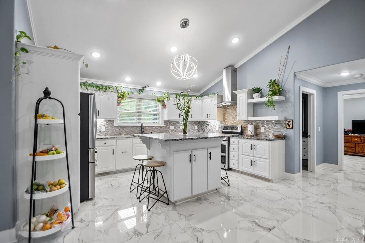 Lonsdale, Arkansas, 72087, United States, 4 Bedrooms Bedrooms, ,4 BathroomsBathrooms,Residential,For Sale,1974688