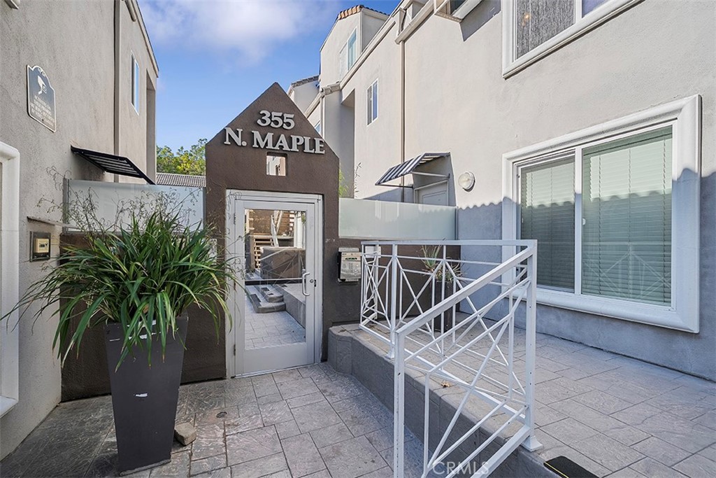 Burbank, California, 91505, United States, 1 Bedroom Bedrooms, ,1 BathroomBathrooms,Residential,For Sale,2009729