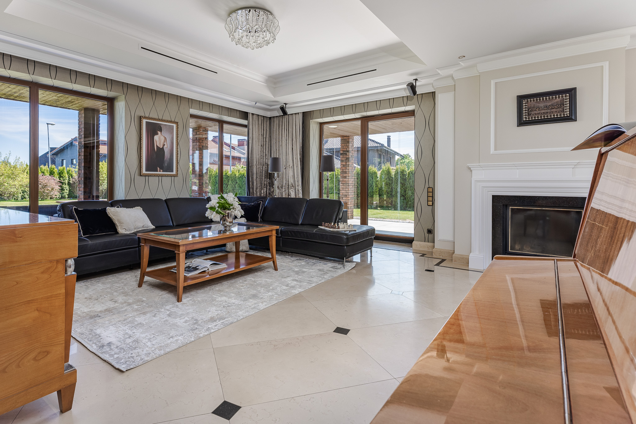  Exclusive private residence surrounded by golf courses - 物件實景