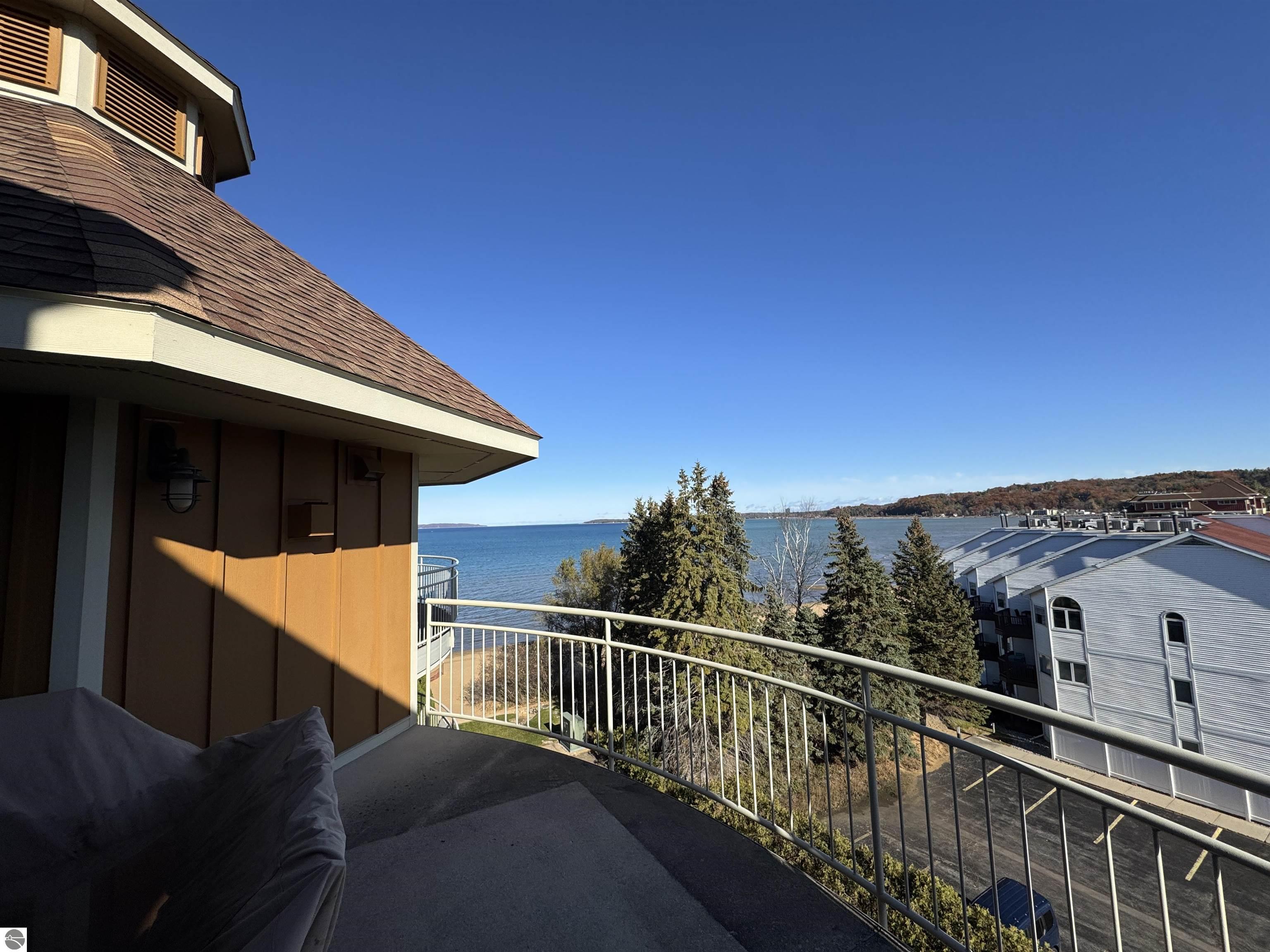 Traverse City, Michigan, 49686, United States, 2 Bedrooms Bedrooms, ,1 BathroomBathrooms,Residential,For Sale,1991847