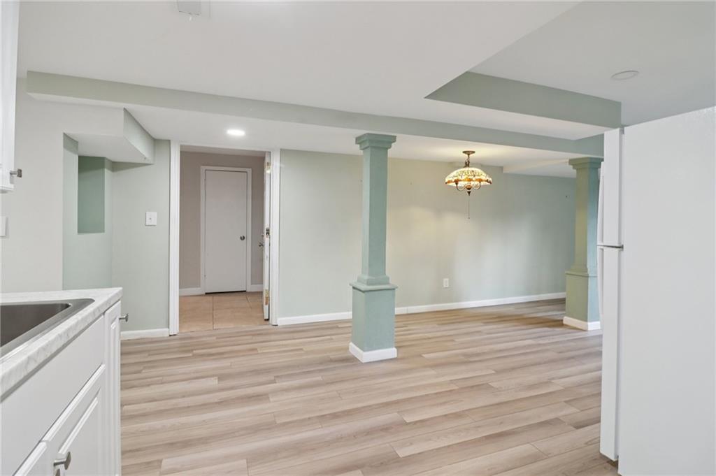 Smyrna, Georgia, 30082, United States, 6 Bedrooms Bedrooms, ,3 BathroomsBathrooms,Residential,For Sale,2002854