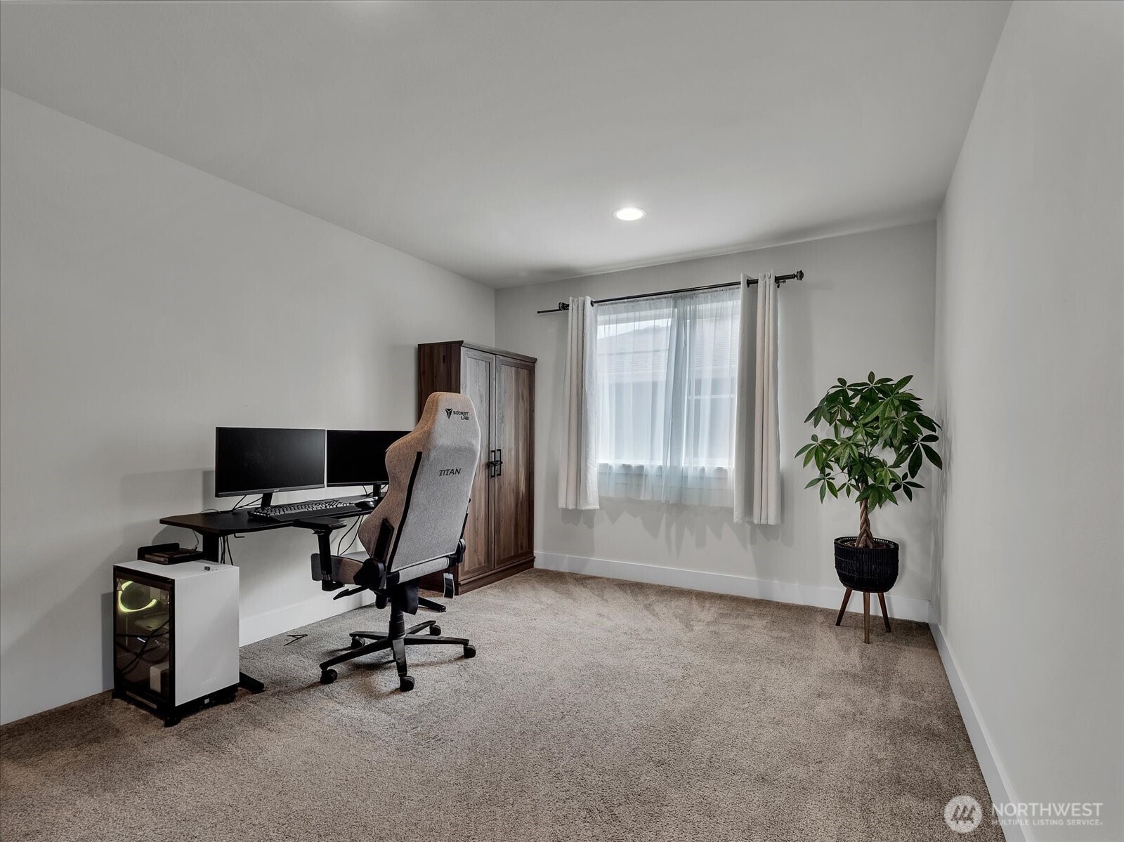 Lake Stevens, Washington, 98258, United States, 4 Bedrooms Bedrooms, ,4 BathroomsBathrooms,Residential,For Sale,1883070
