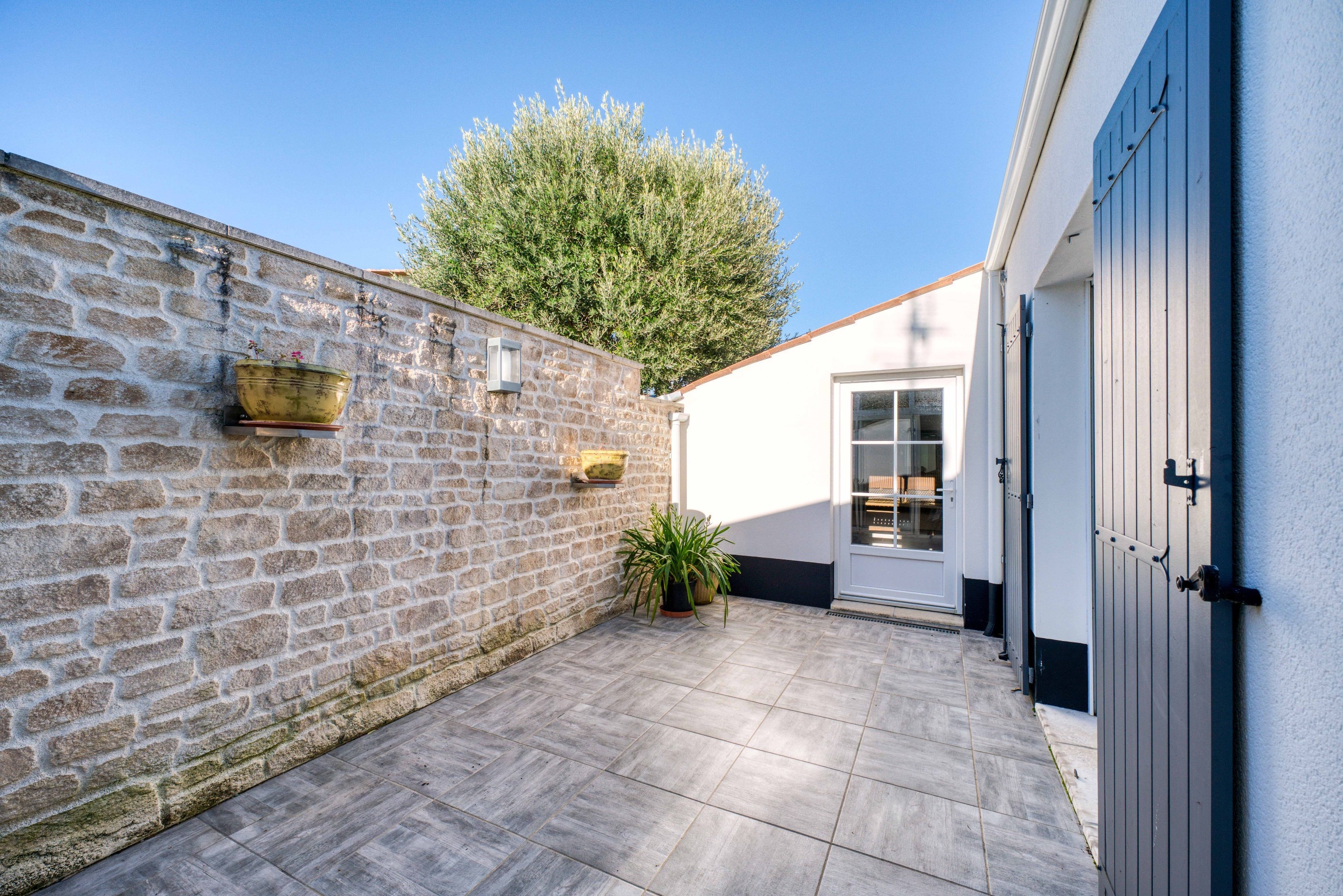  Villa with heated pool - 4 km from the Ocean - St-Pierre-d