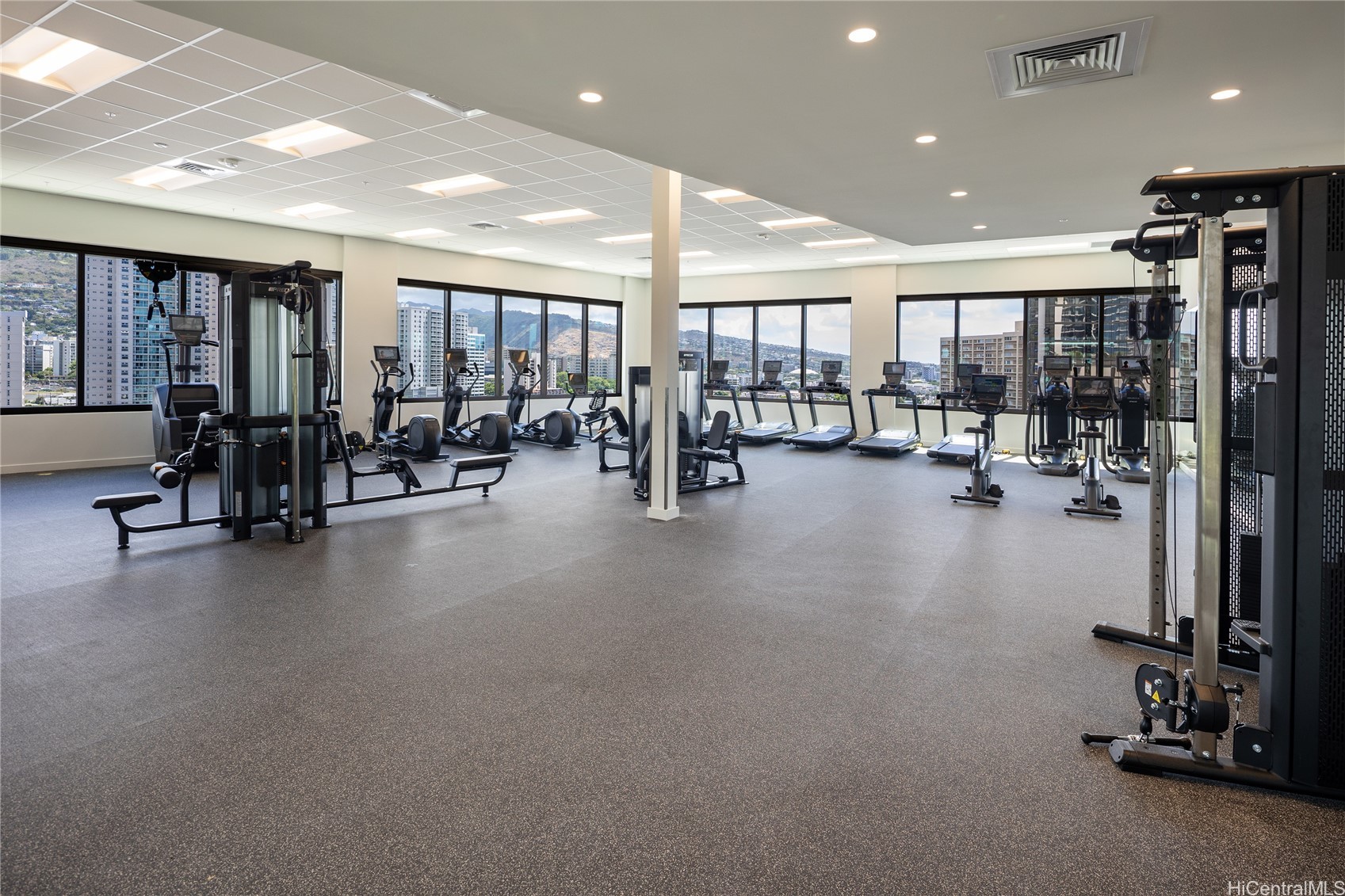 Honolulu, Hawaii, 96814, United States, 2 Bedrooms Bedrooms, ,2 BathroomsBathrooms,Residential,For Sale,1988150