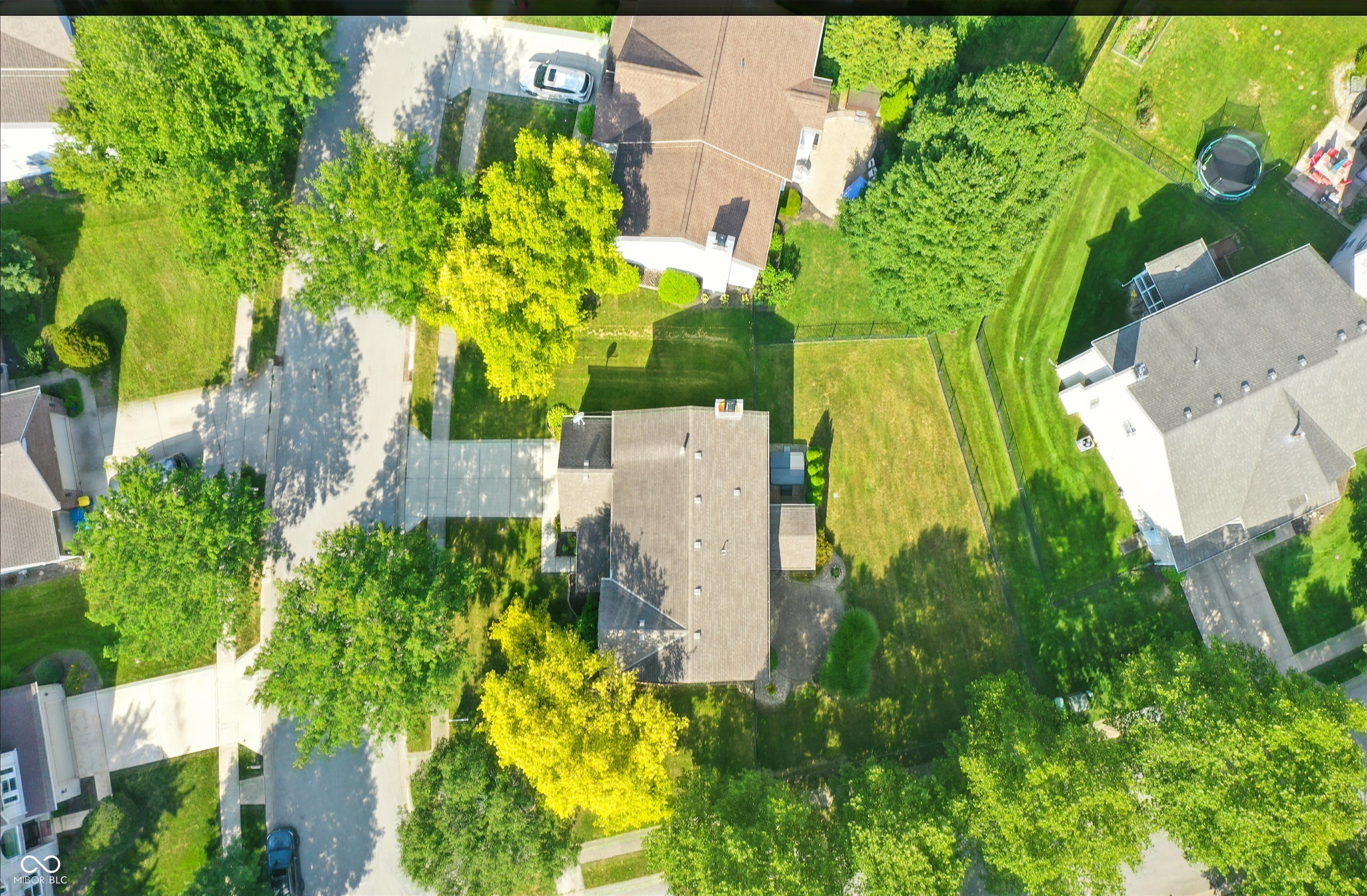 Carmel, Indiana, 46033, United States, 4 Bedrooms Bedrooms, ,4 BathroomsBathrooms,Residential,For Sale,1975371