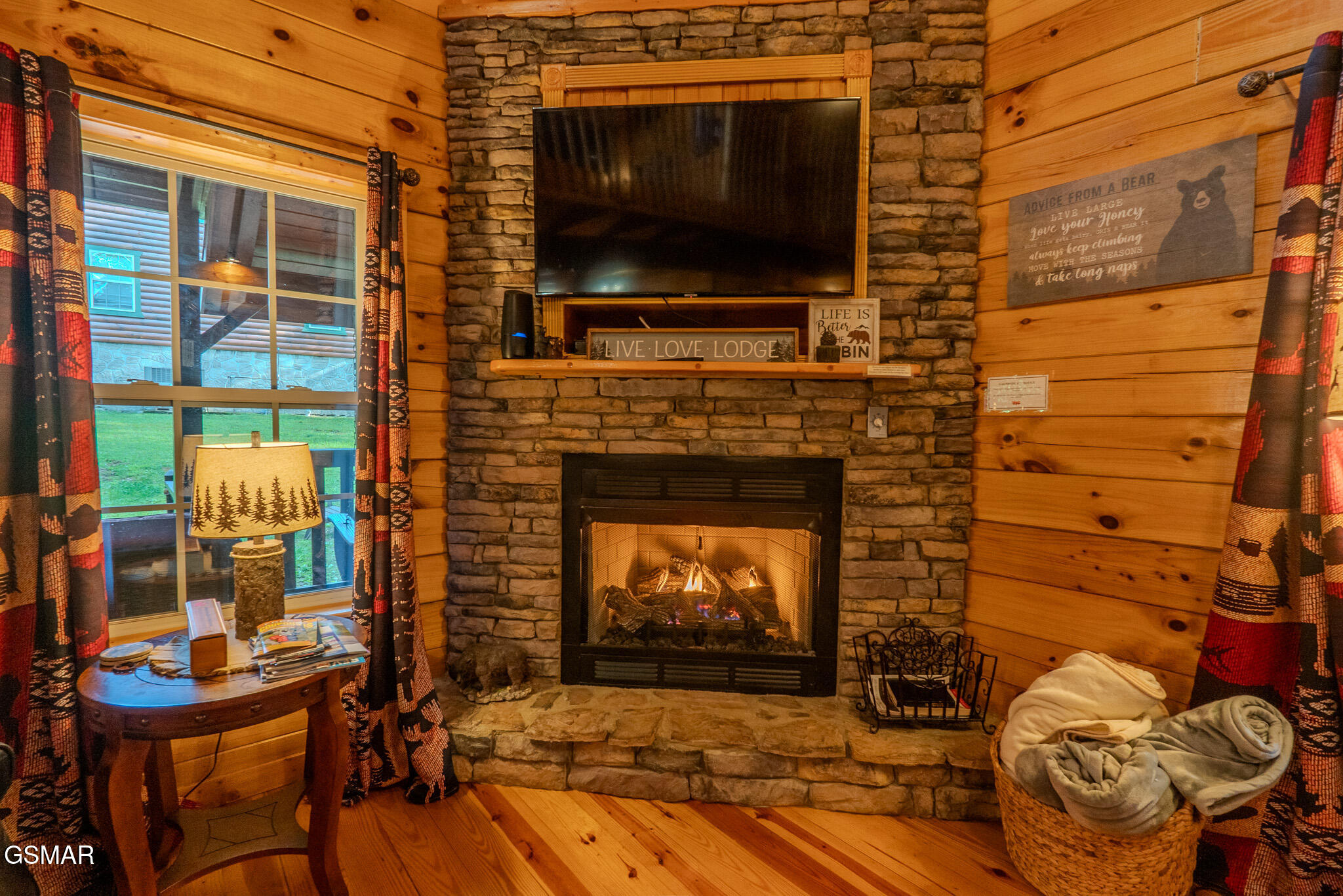 Gatlinburg, Tennessee, 37738, United States, 5 Bedrooms Bedrooms, ,4 BathroomsBathrooms,Residential,For Sale,1835099