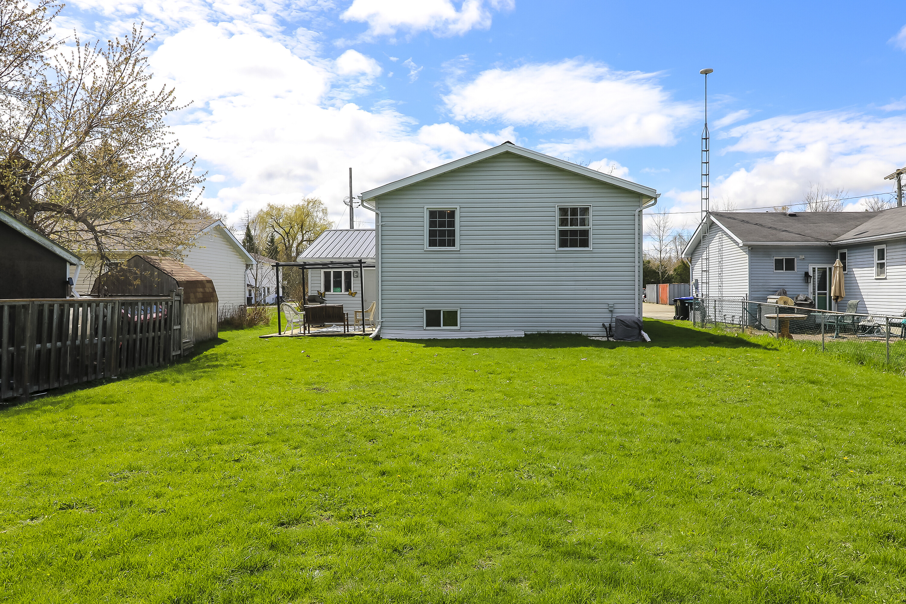  Raised Bungalow in Stayner - 物件實景