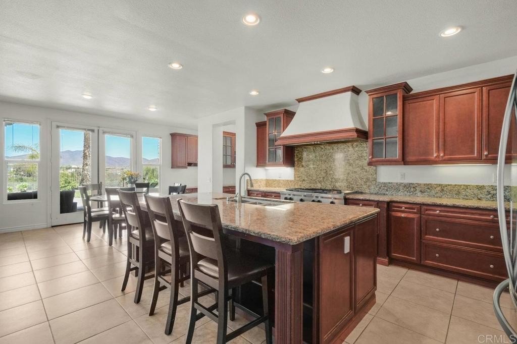 Chula Vista, California, 91914, United States, 4 Bedrooms Bedrooms, ,5 BathroomsBathrooms,Residential,For Sale,1906810