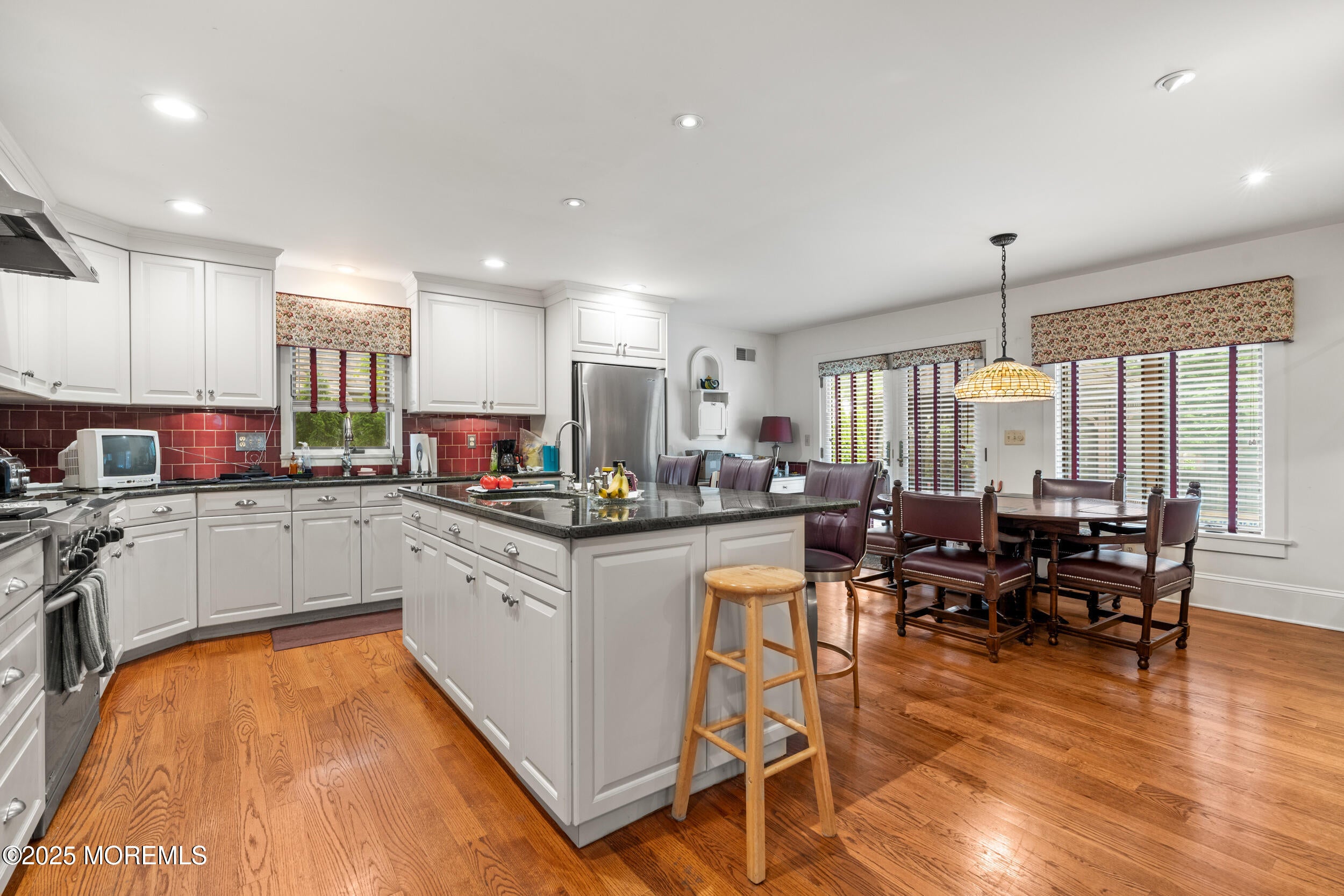 Allenhurst, New Jersey, 07711, United States, 6 Bedrooms Bedrooms, ,4 BathroomsBathrooms,Residential,For Sale,1977688