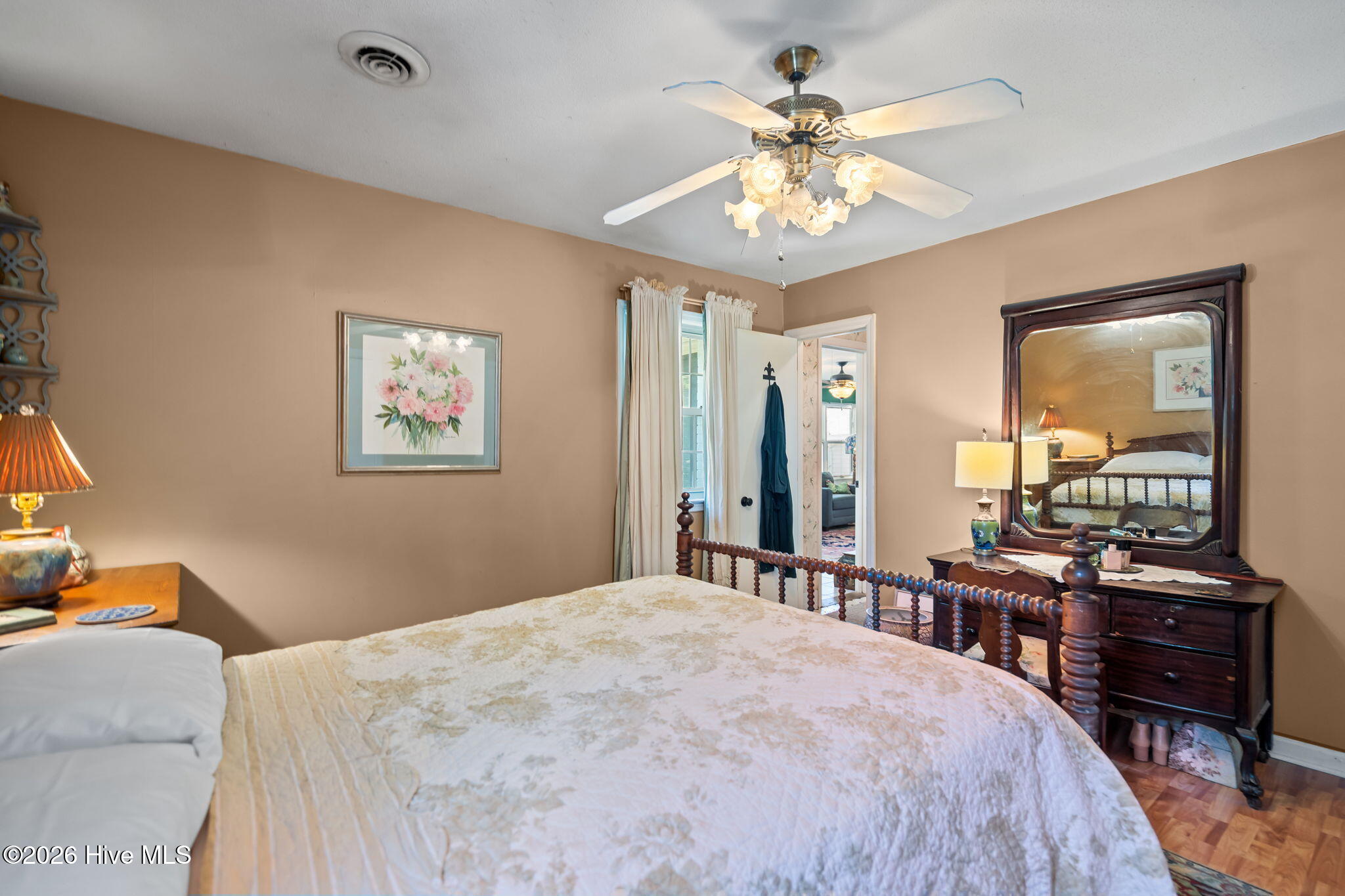 Carolina Beach, North Carolina, 28428, United States, 3 Bedrooms Bedrooms, ,2 BathroomsBathrooms,Residential,For Sale,2026131