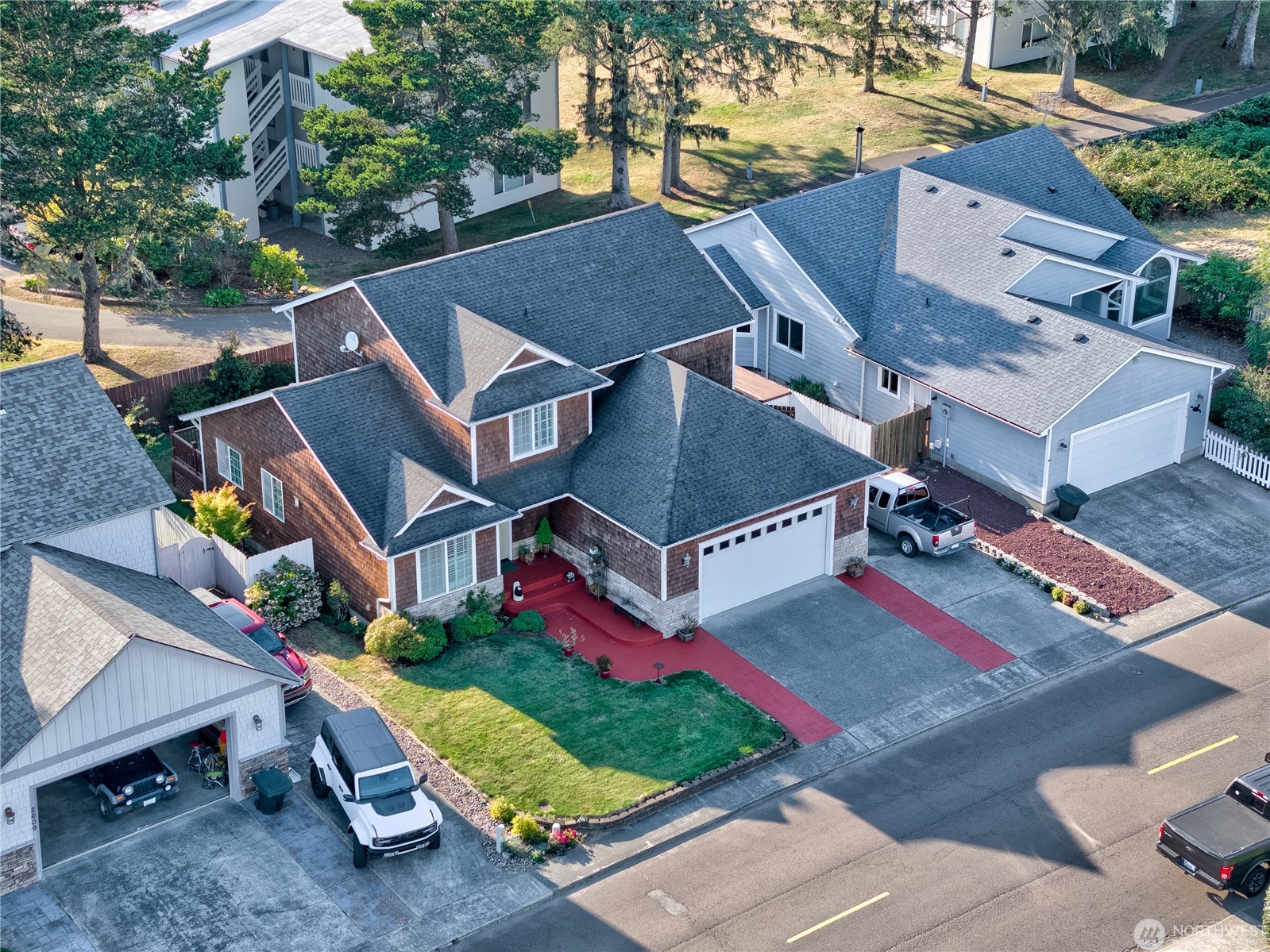 Long Beach, Washington, 98631, United States, 3 Bedrooms Bedrooms, ,4 BathroomsBathrooms,Residential,For Sale,1937572