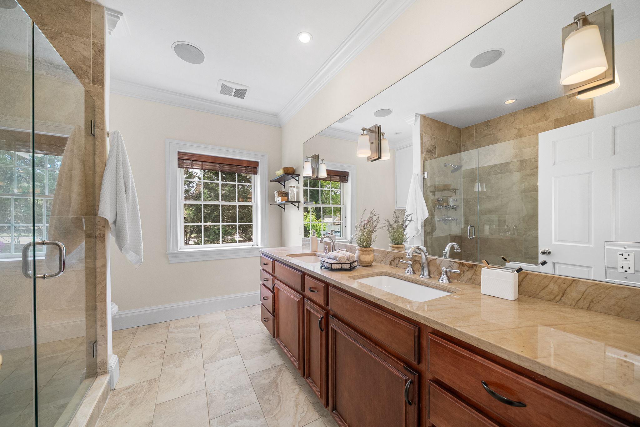  1211 Janneys Lane, Alexandria, VA, 22302 - 物件實景