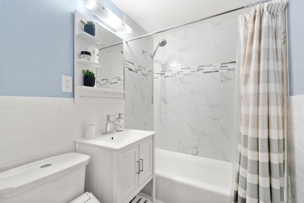 Cambridge, Massachusetts, 02139, United States, 5 Bedrooms Bedrooms, ,3 BathroomsBathrooms,Residential,For Sale,1939167