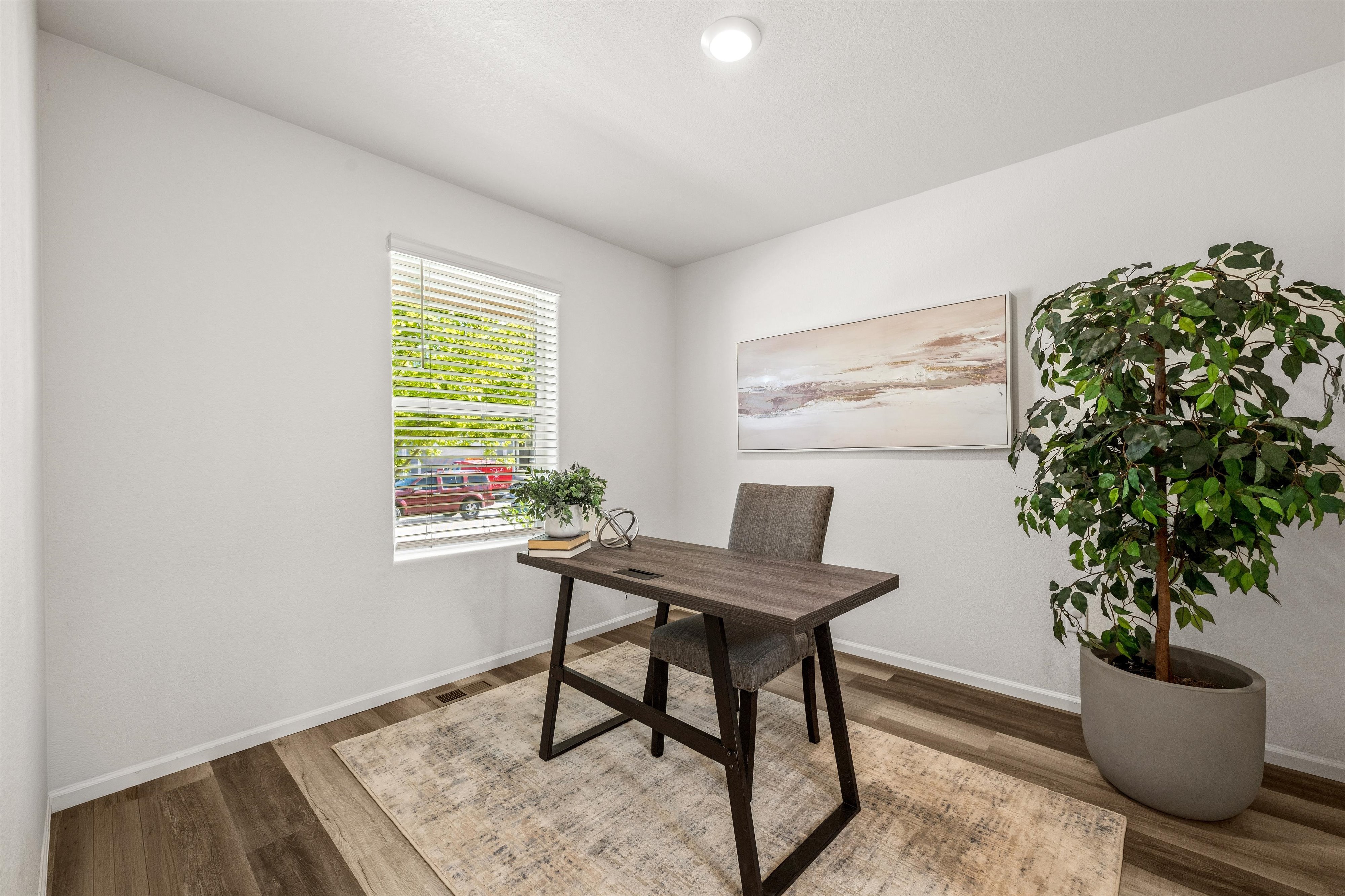  Move-In Ready, with Thoughtful and Unique Design Features - 物件實景