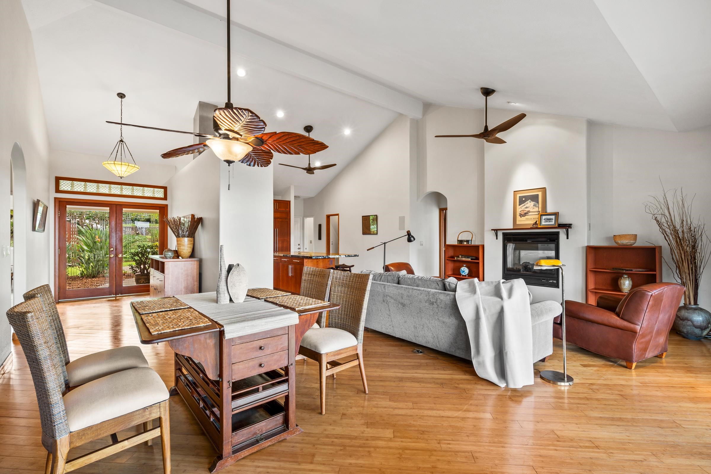 Kula, Hawaii, 96790, United States, 3 Bedrooms Bedrooms, ,2 BathroomsBathrooms,Residential,For Sale,1987639