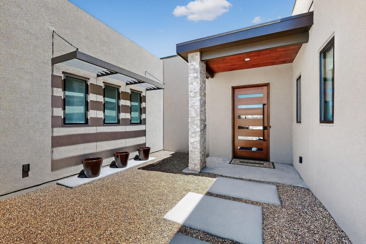 Placitas, New Mexico, 87043, United States, 3 Bedrooms Bedrooms, ,4 BathroomsBathrooms,Residential,For Sale,1903548