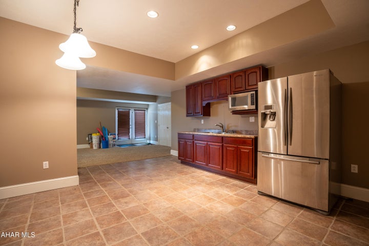 Altoona, Pennsylvania, 16602, United States, 5 Bedrooms Bedrooms, ,5 BathroomsBathrooms,Residential,For Sale,1796554