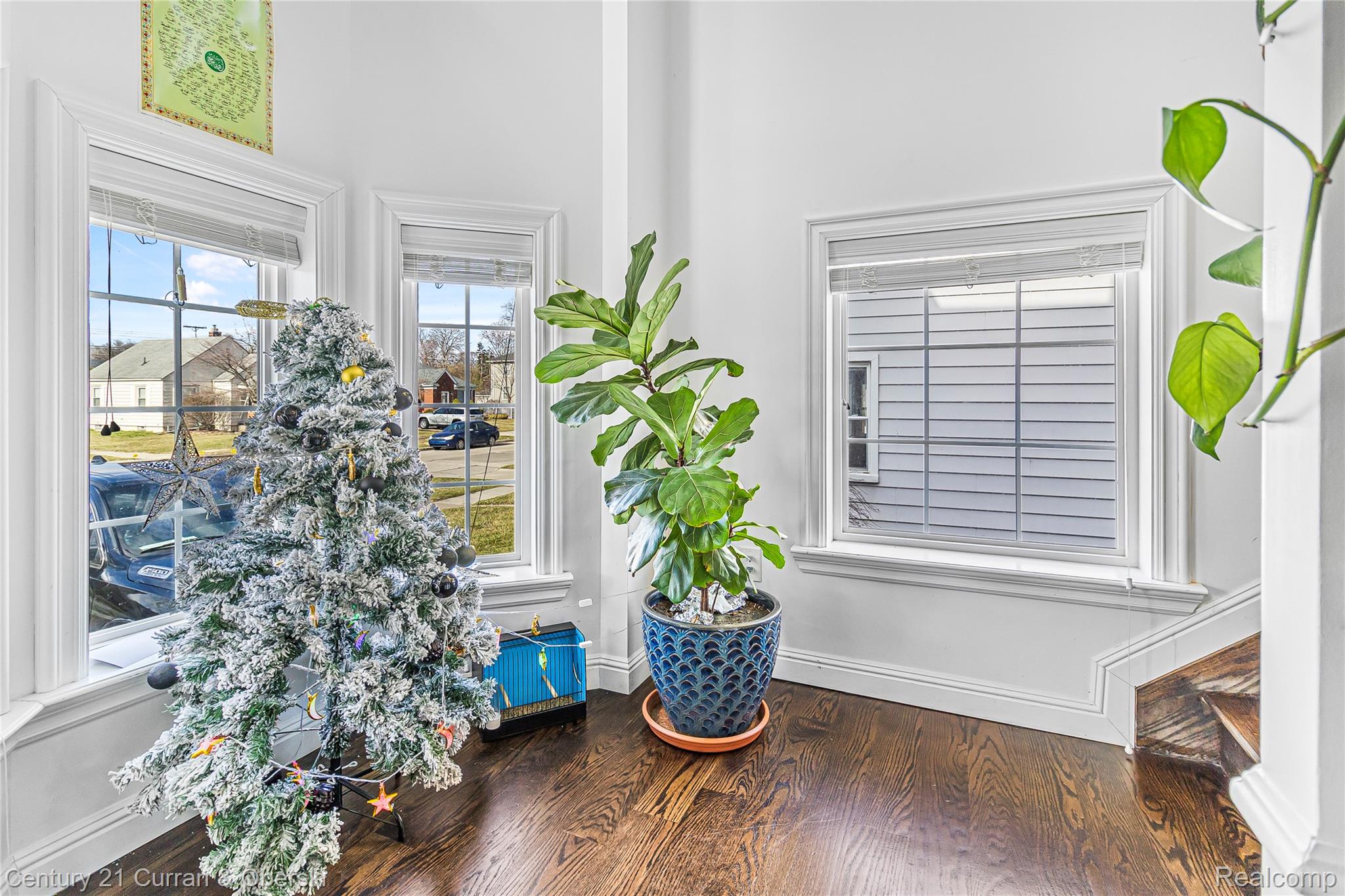 Dearborn, Michigan, 48124, United States, 4 Bedrooms Bedrooms, ,3 BathroomsBathrooms,Residential,For Sale,1921247