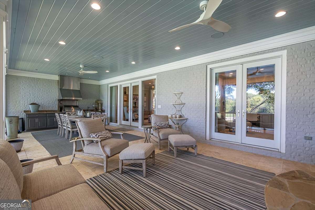 Statham, Georgia, 30666, United States, 6 Bedrooms Bedrooms, ,7 BathroomsBathrooms,Residential,For Sale,1991393