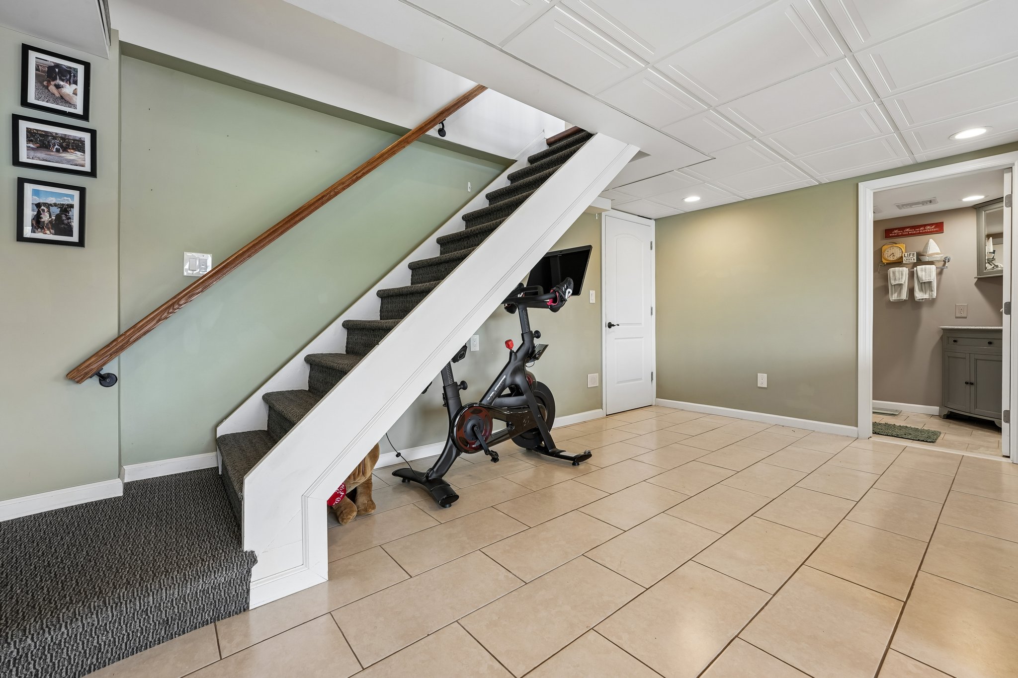  213 Hudson Avenue, Hopatcong, NJ 07843 - 物件實景