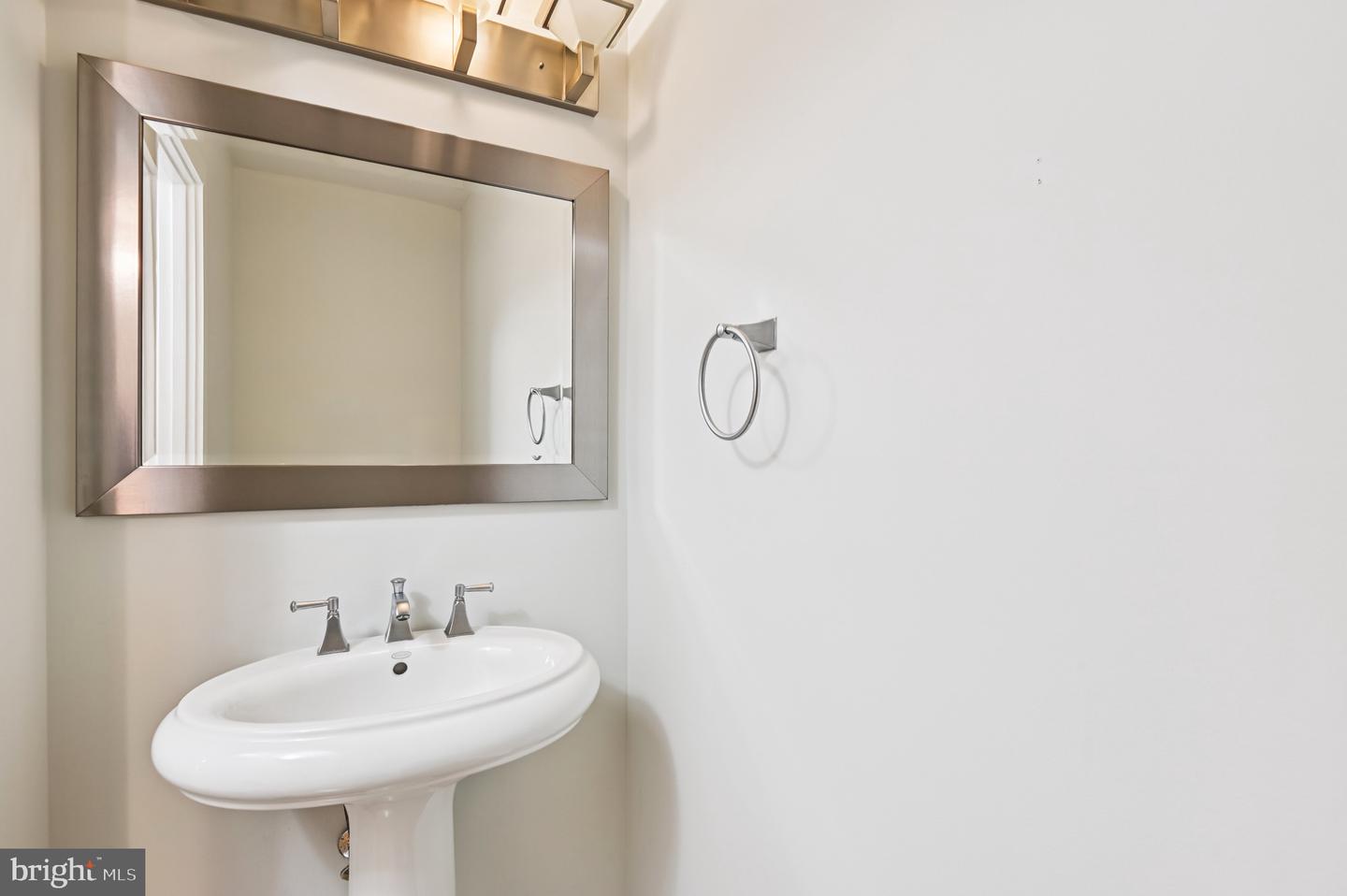 Baltimore, Maryland, 21231, United States, 3 Bedrooms Bedrooms, ,3 BathroomsBathrooms,Residential,For Sale,1949959