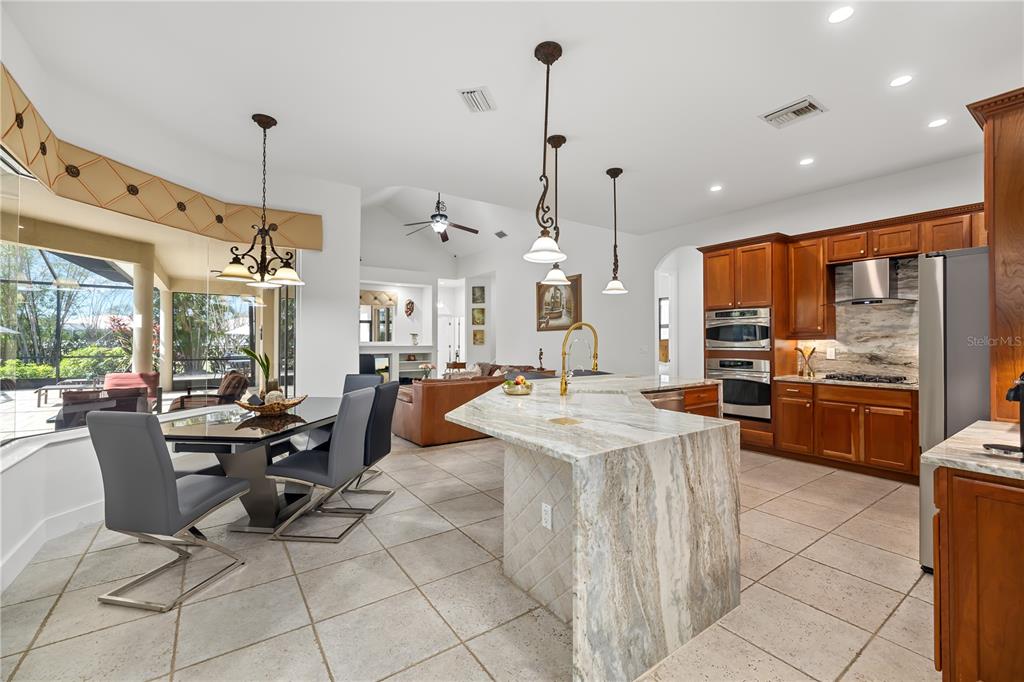 Bradenton, Florida, 34212, United States, 4 Bedrooms Bedrooms, ,4 BathroomsBathrooms,Residential,For Sale,1721021
