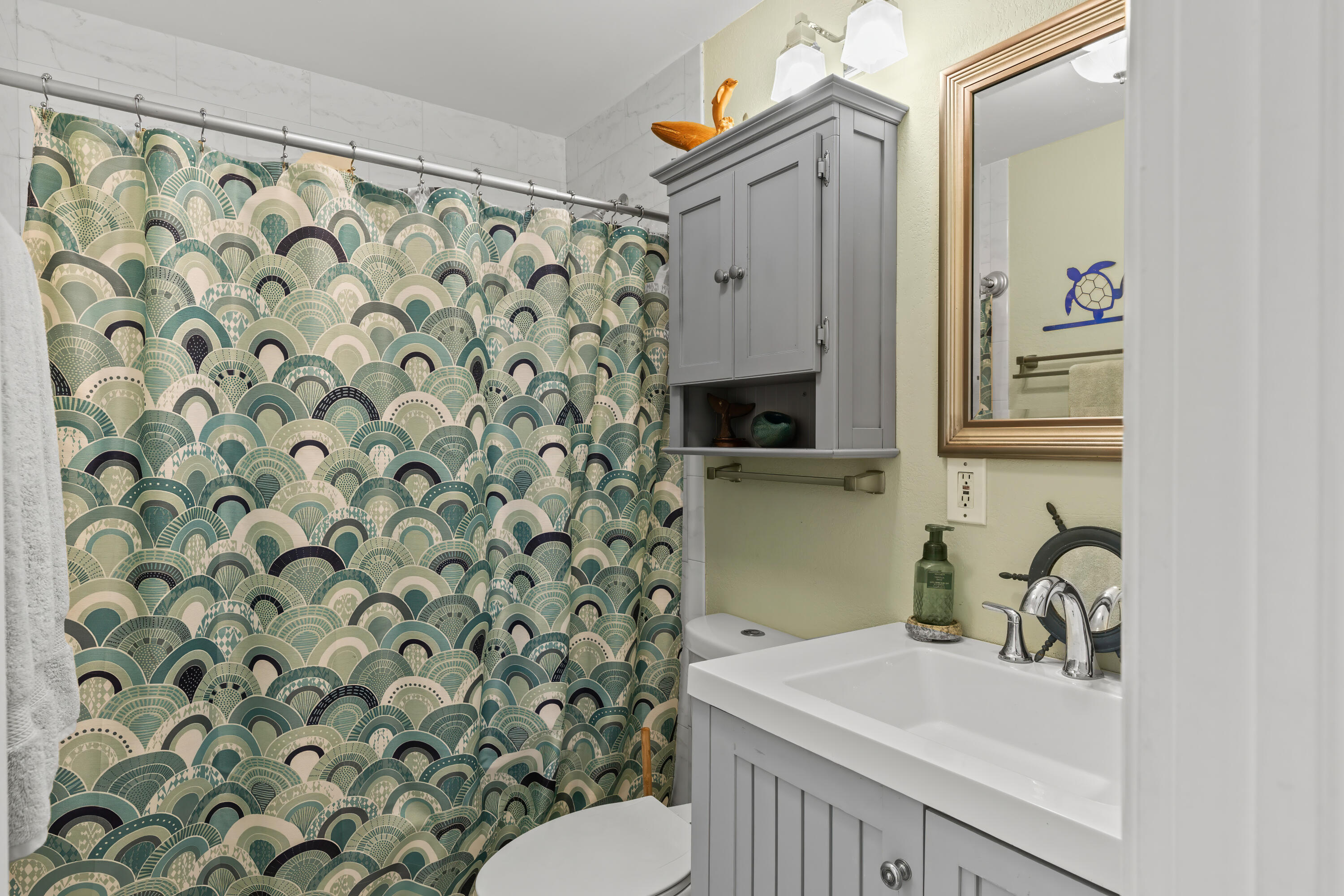 MARATHON, Florida, 33050, United States, 2 Bedrooms Bedrooms, ,1 BathroomBathrooms,Residential,For Sale,1771071