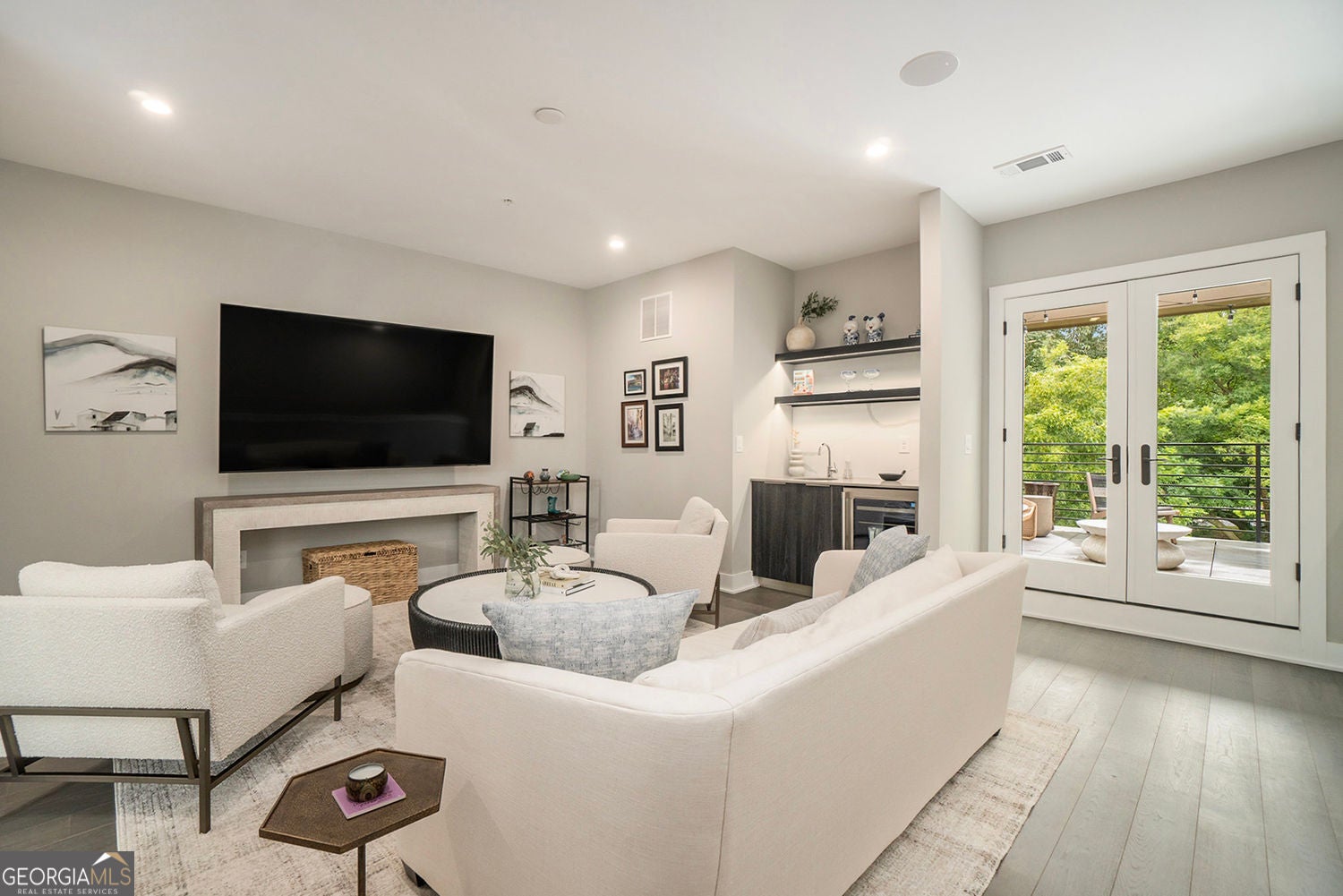 Atlanta, Georgia, 30307, United States, 4 Bedrooms Bedrooms, ,5 BathroomsBathrooms,Residential,For Sale,1997866