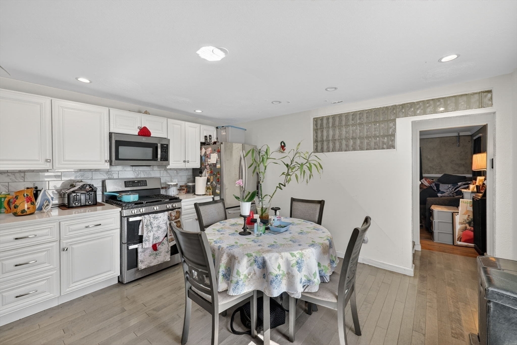 Boston, Massachusetts, 02136, United States, 3 Bedrooms Bedrooms, ,1 BathroomBathrooms,Residential,For Sale,2036481