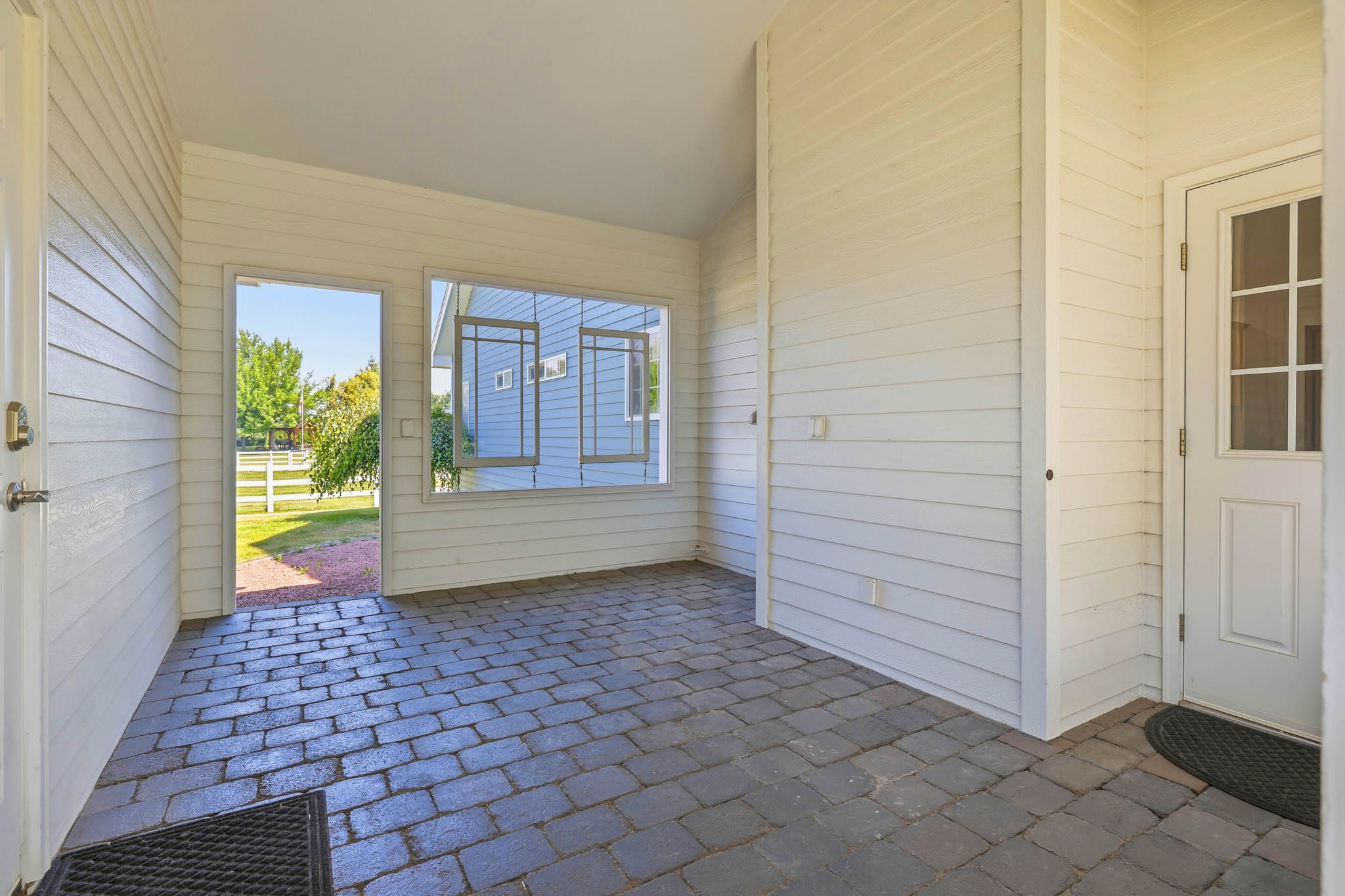  Located in The Heart of West Richland’s Wine Country - 物件實景