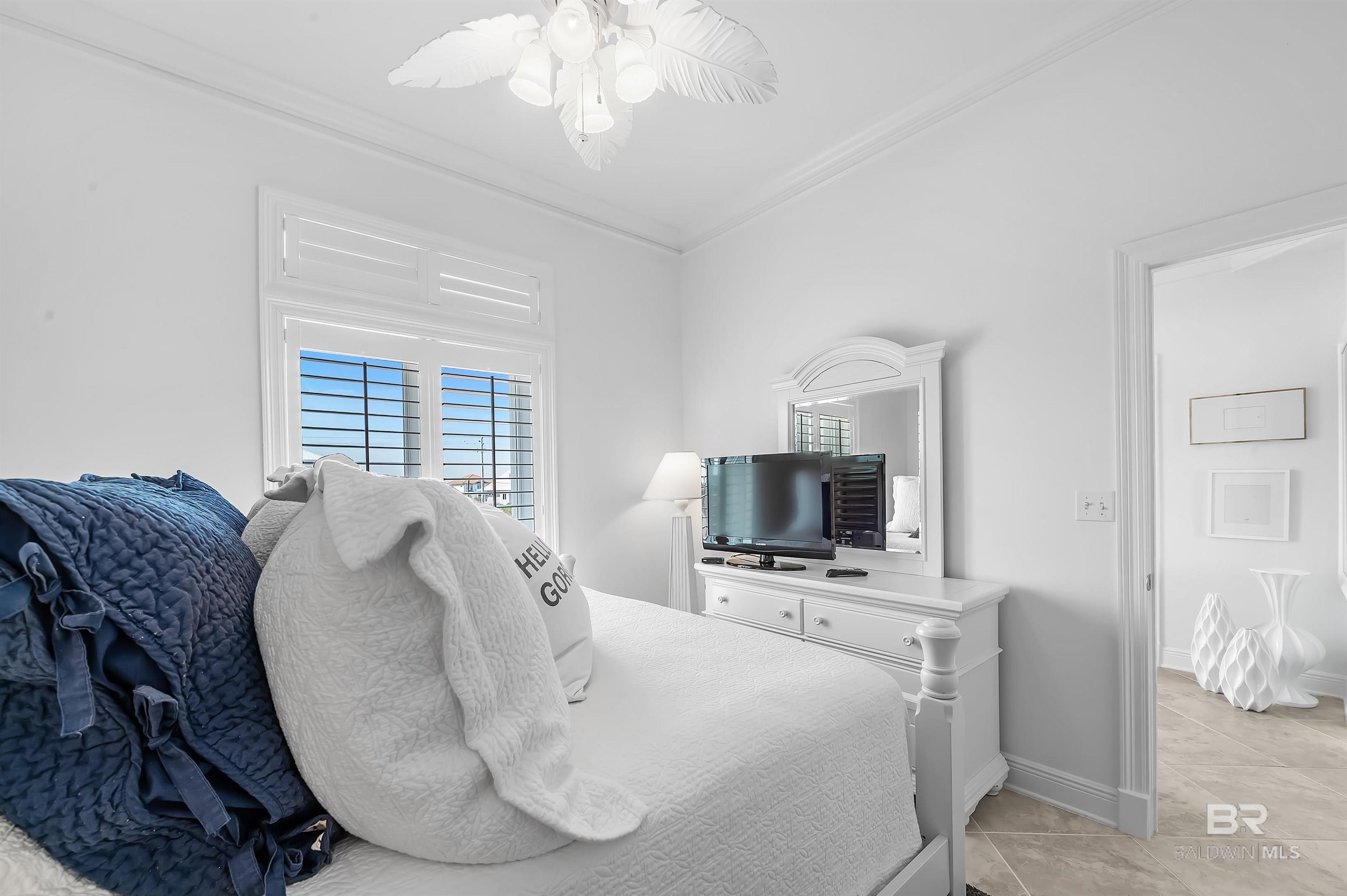 Pensacola, Florida, 32507, United States, 8 Bedrooms Bedrooms, ,9 BathroomsBathrooms,Residential,For Sale,1983870