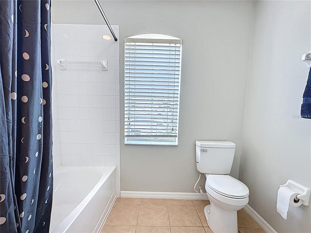 Davenport, Florida, 33896, United States, 5 Bedrooms Bedrooms, ,4 BathroomsBathrooms,Residential,For Sale,1839157