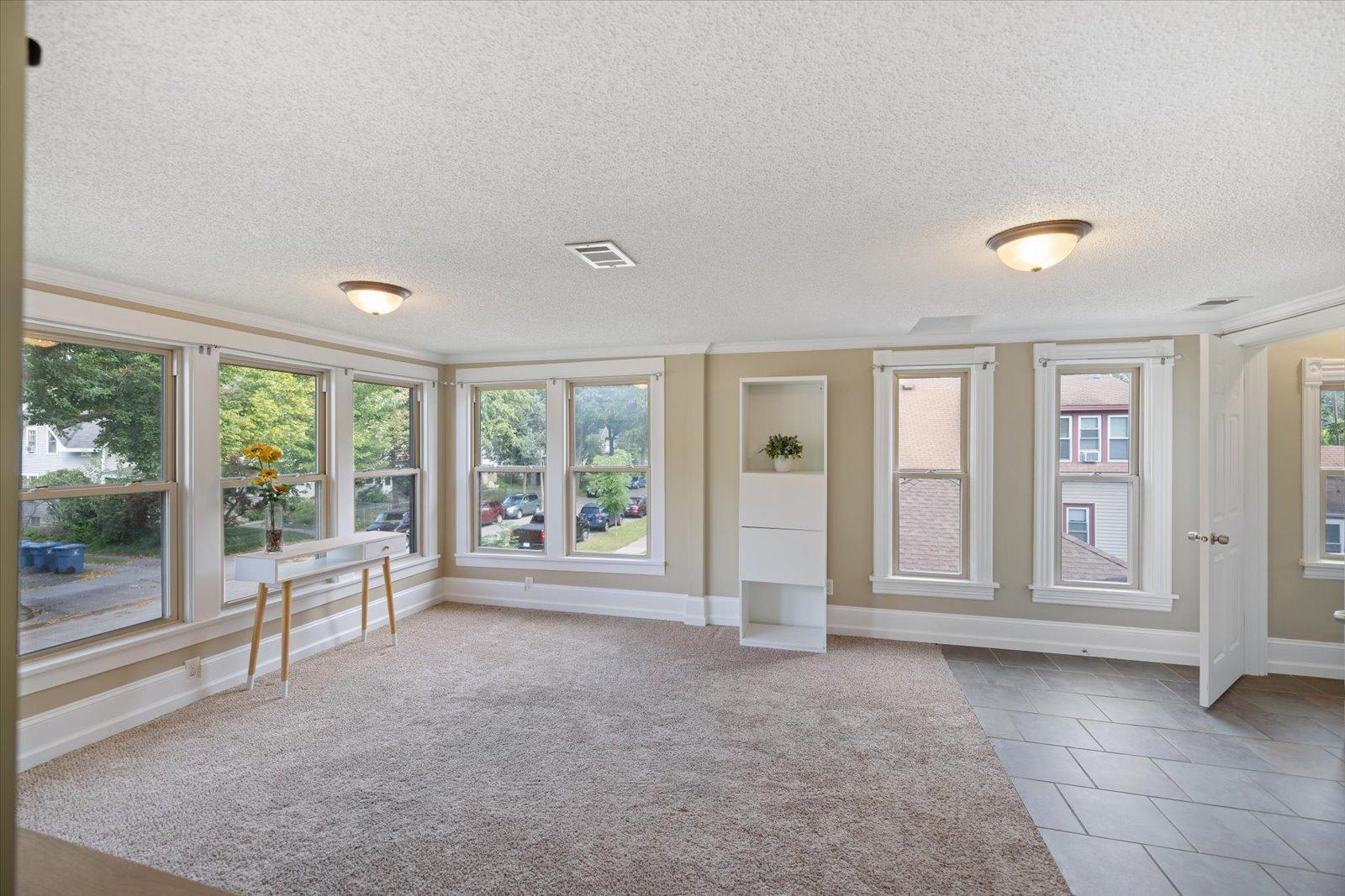 Minneapolis, Minnesota, 55418, United States, 4 Bedrooms Bedrooms, ,2 BathroomsBathrooms,Residential,For Sale,1970458