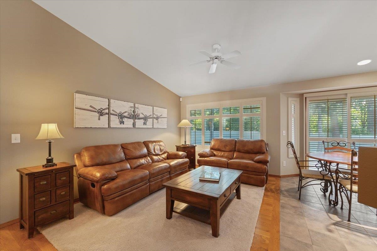 Spokane, Washington, 99223, United States, 3 Bedrooms Bedrooms, ,2 BathroomsBathrooms,Residential,For Sale,1891426