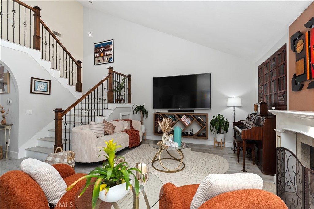 Irvine, California, 92620, United States, 3 Bedrooms Bedrooms, ,4 BathroomsBathrooms,Residential,For Sale,1987963