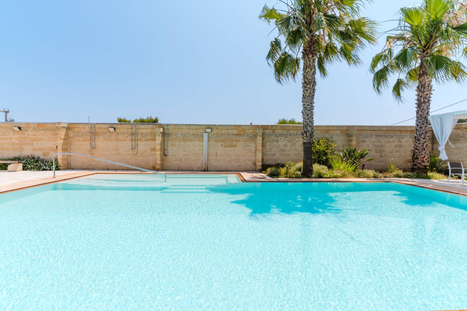 Ruffano, Lecce, 73049, IT, 4 Bedrooms Bedrooms, ,4 BathroomsBathrooms,Residential,For Sale,1892683