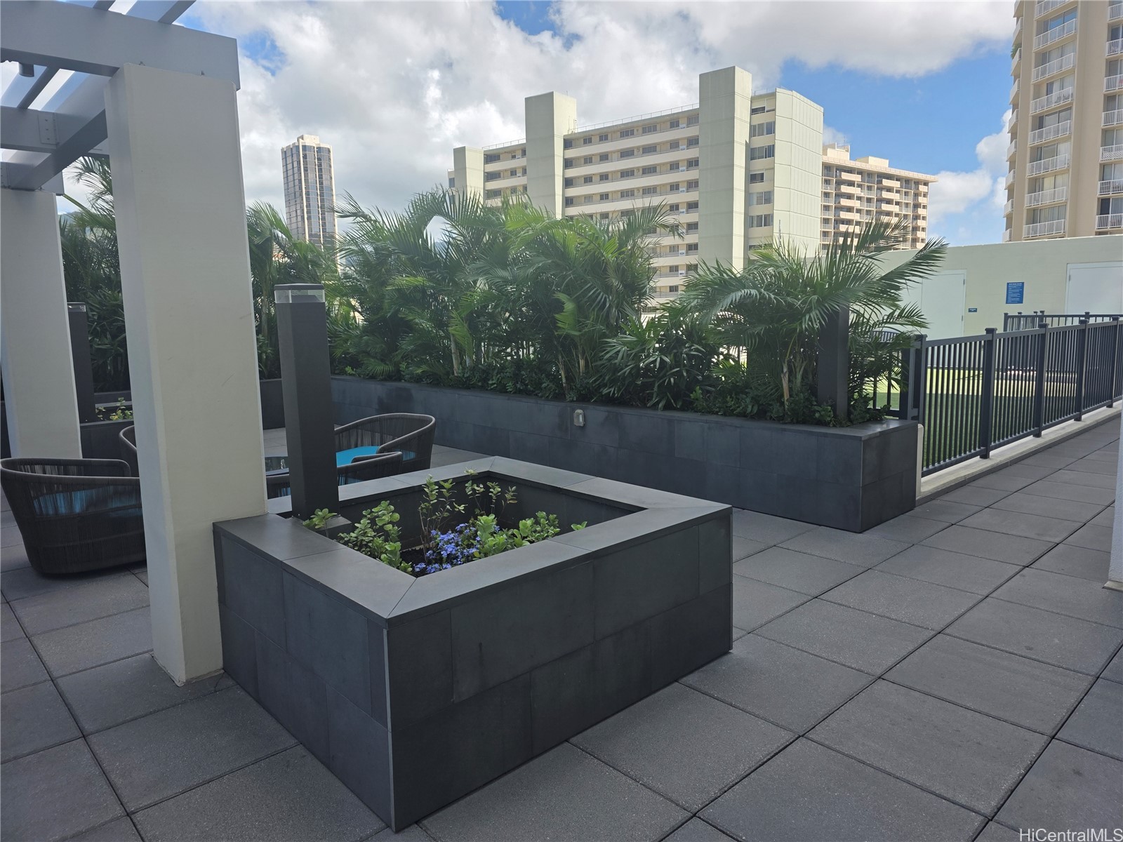 Honolulu, Hawaii, 96814, United States, 2 Bedrooms Bedrooms, ,2 BathroomsBathrooms,Residential,For Sale,1987813