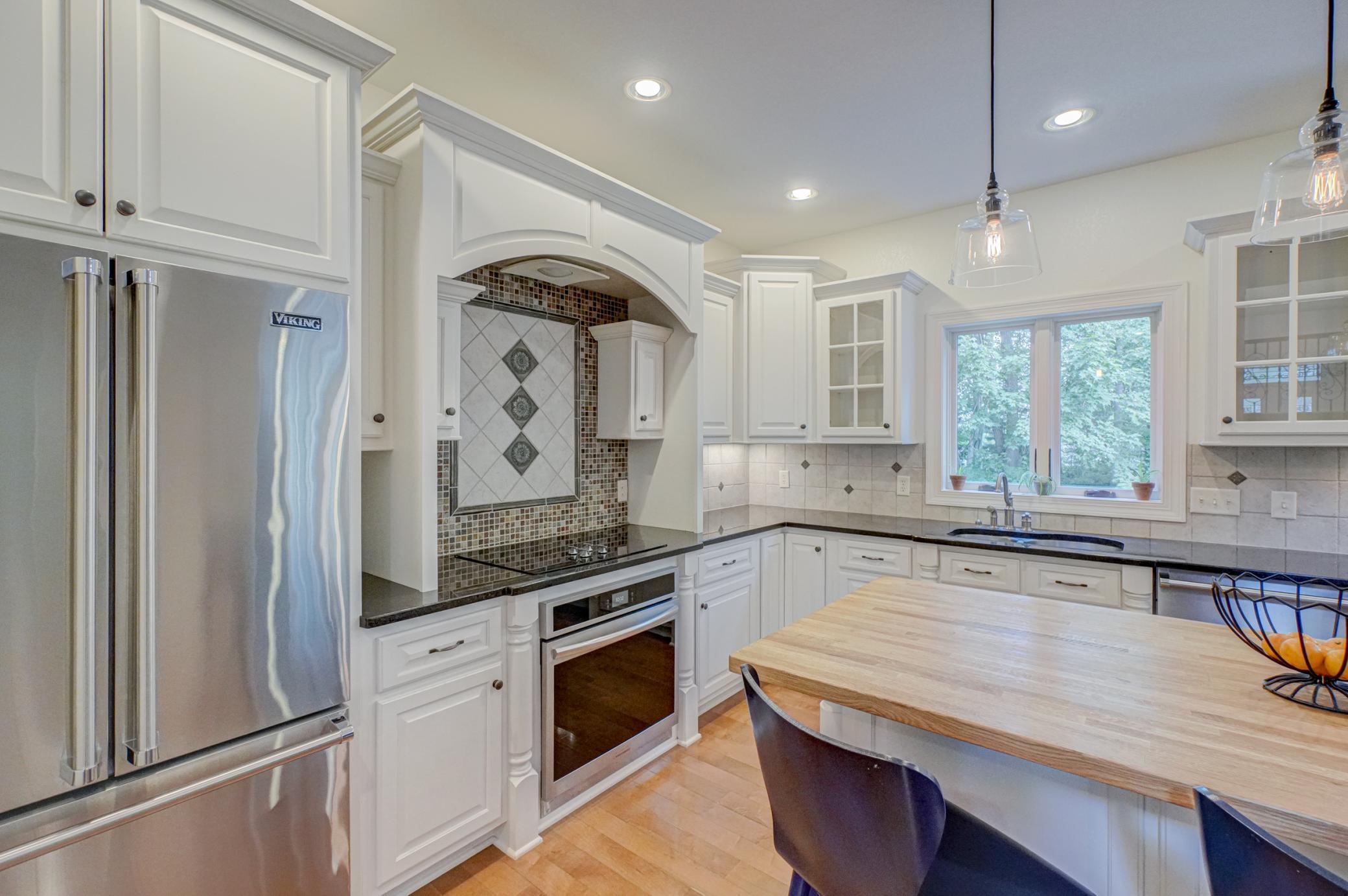 Eau Claire, Wisconsin, 54701, United States, 6 Bedrooms Bedrooms, ,2 BathroomsBathrooms,Residential,For Sale,1992855