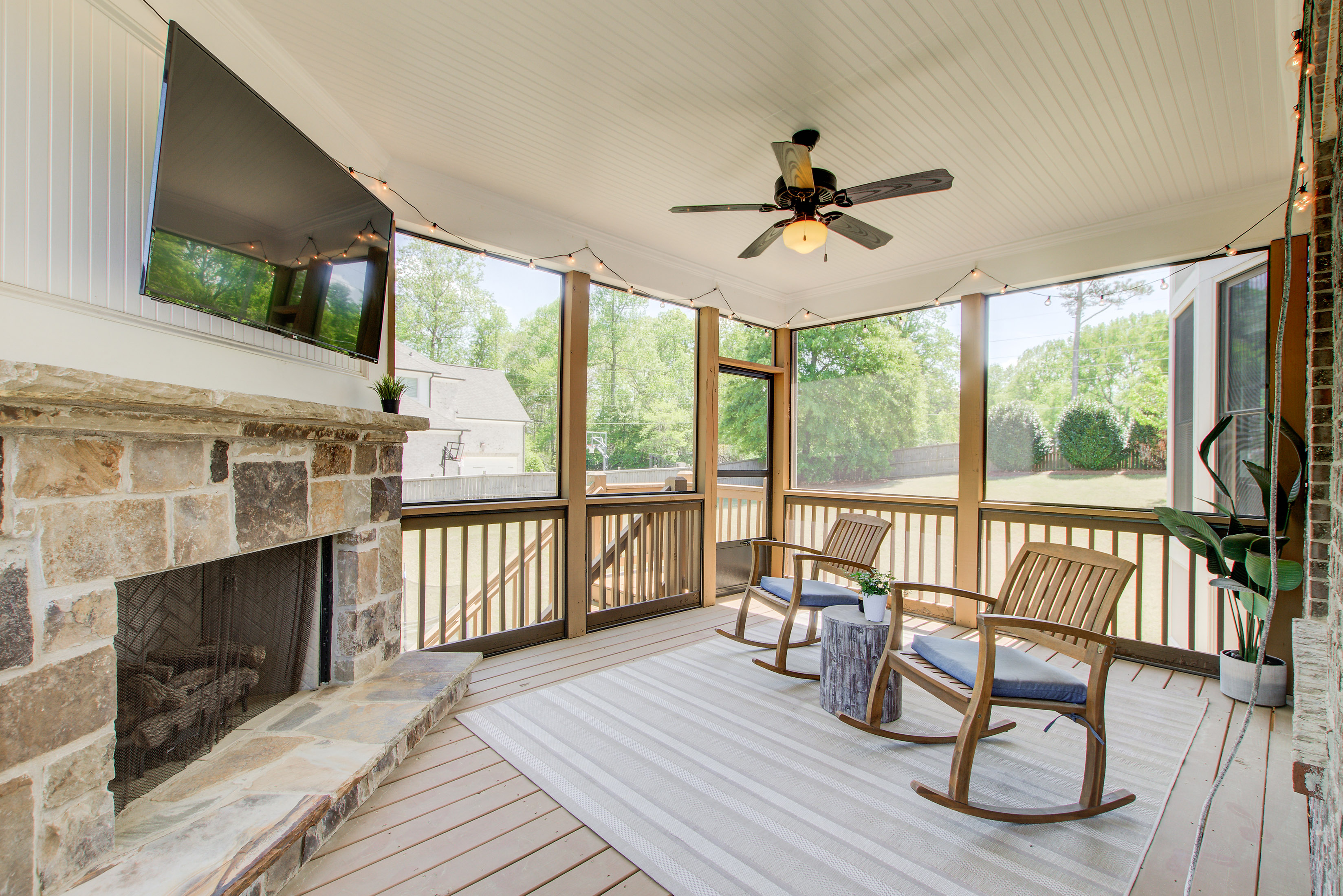  Impeccably Maintained Brick Home with No HOA and an Oversized Lot - 物件實景